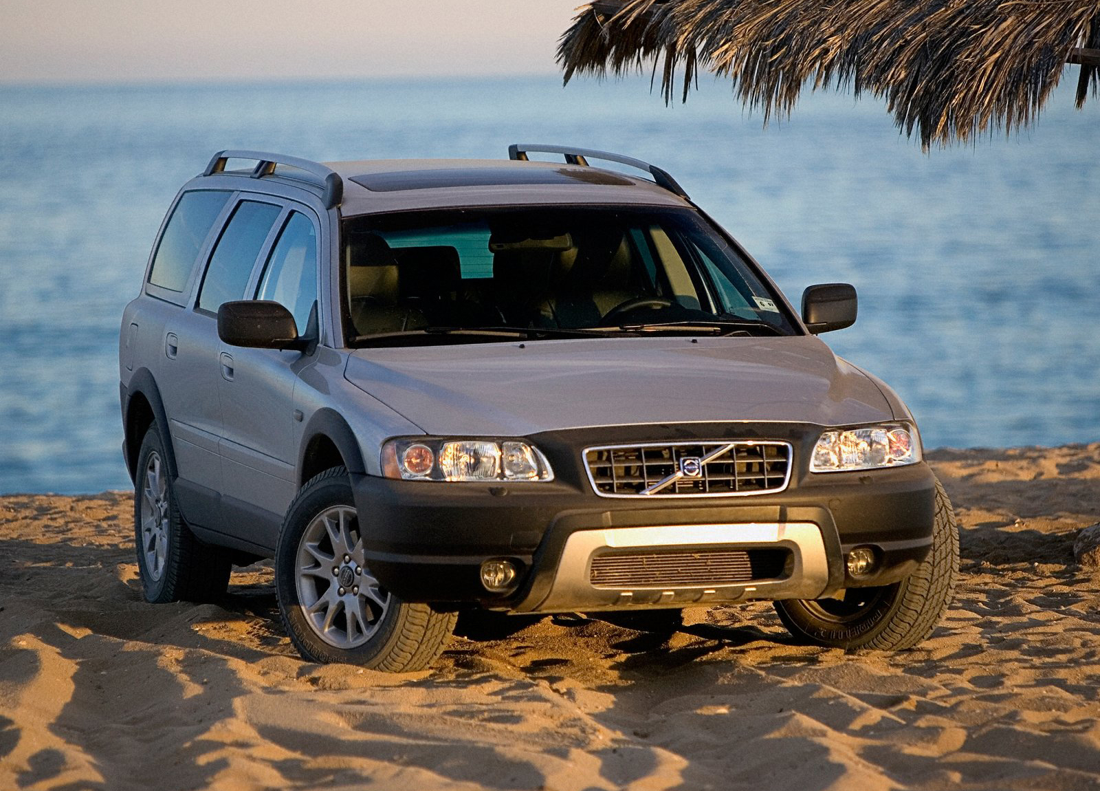 Volvo XC70 photo #16