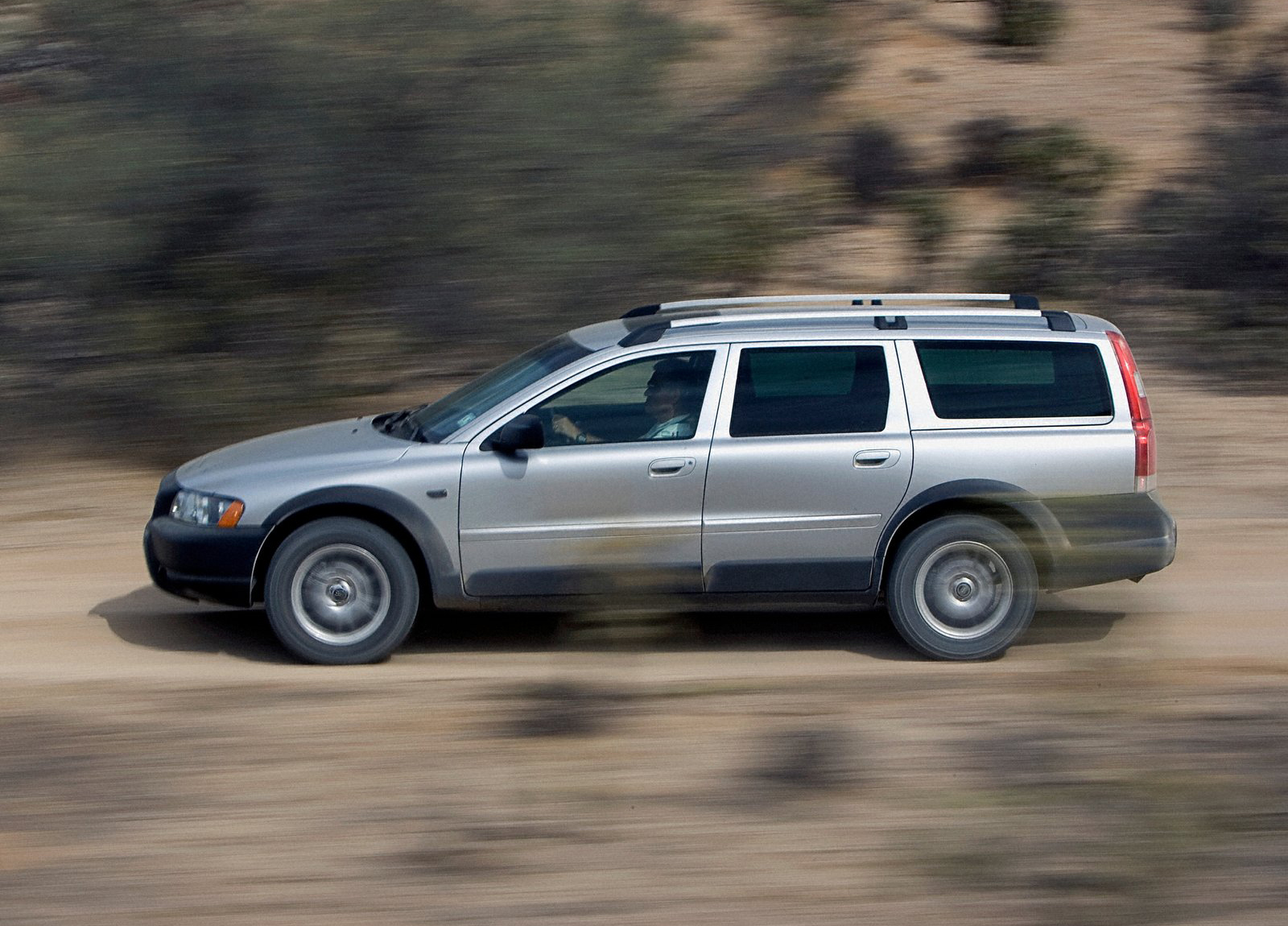 Volvo XC70 photo #26