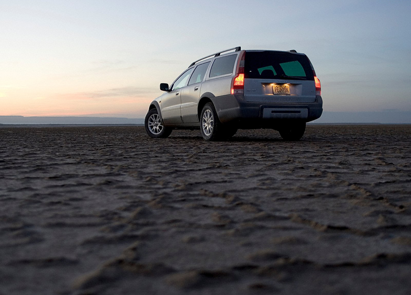 Volvo XC70 photo #37