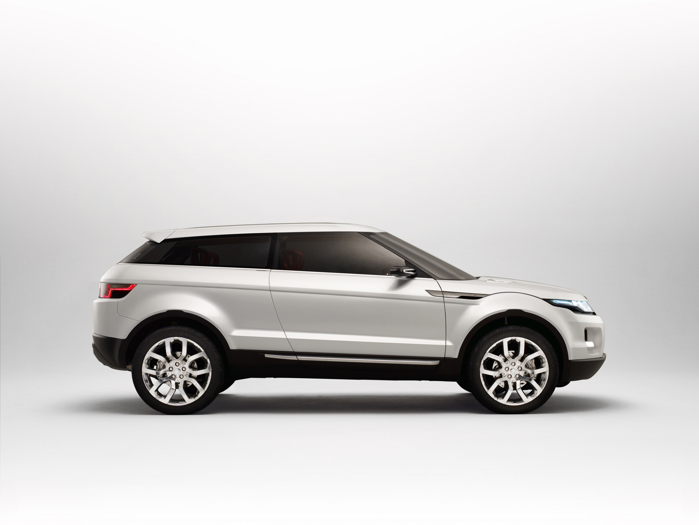 Land Rover LRX Concept photo #21