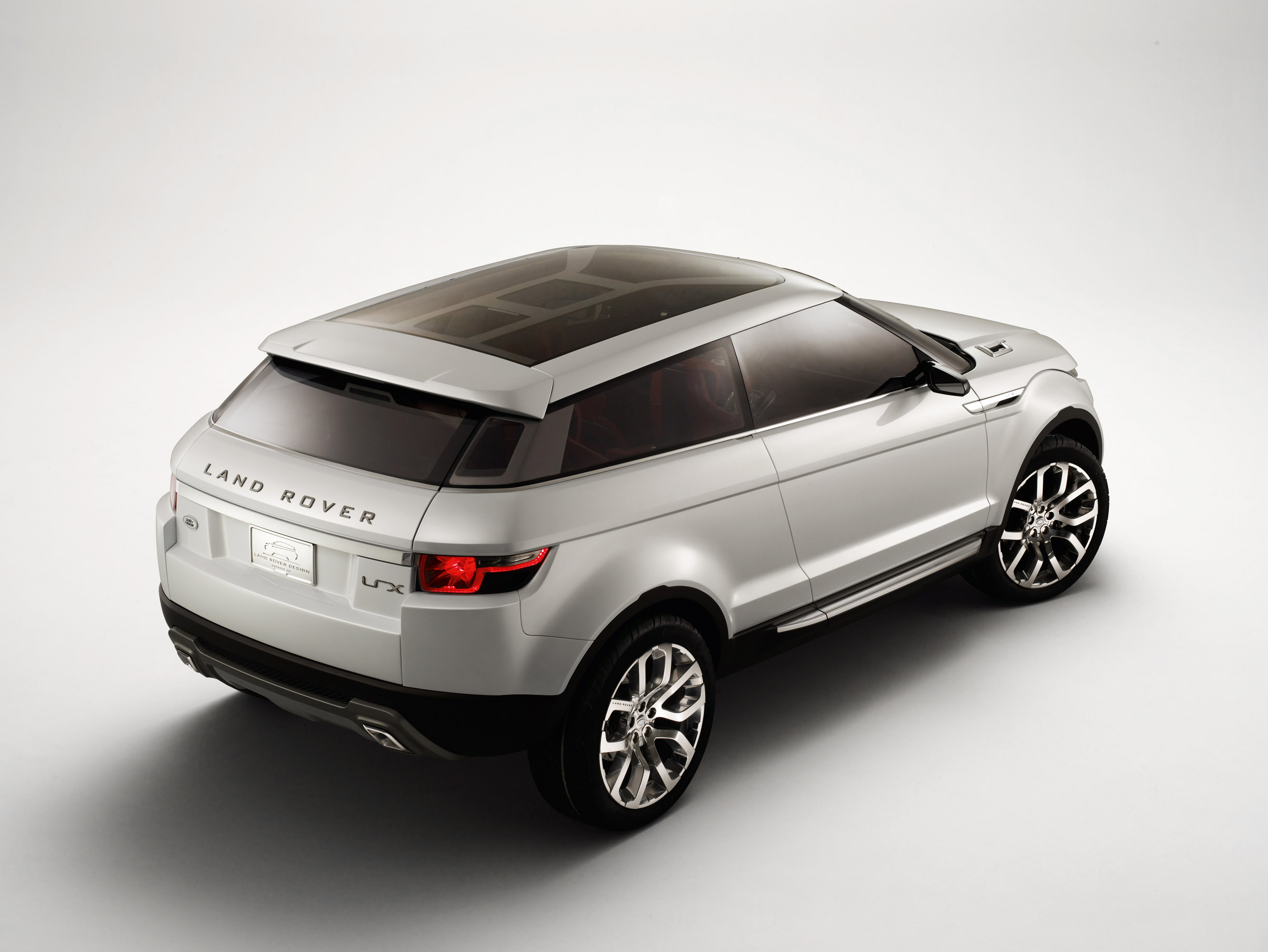 Land Rover LRX Concept photo #22