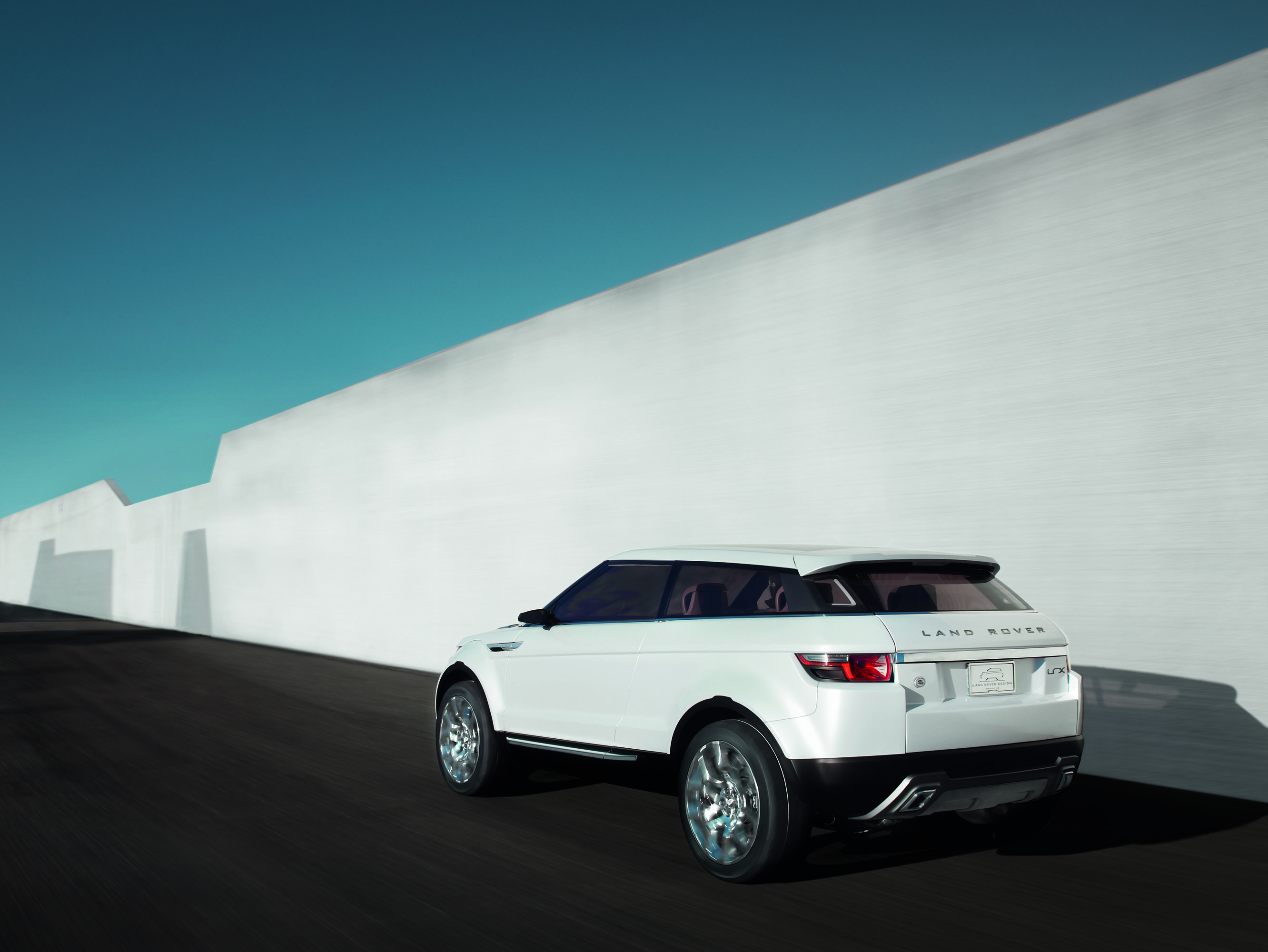 Land Rover LRX Concept photo #25