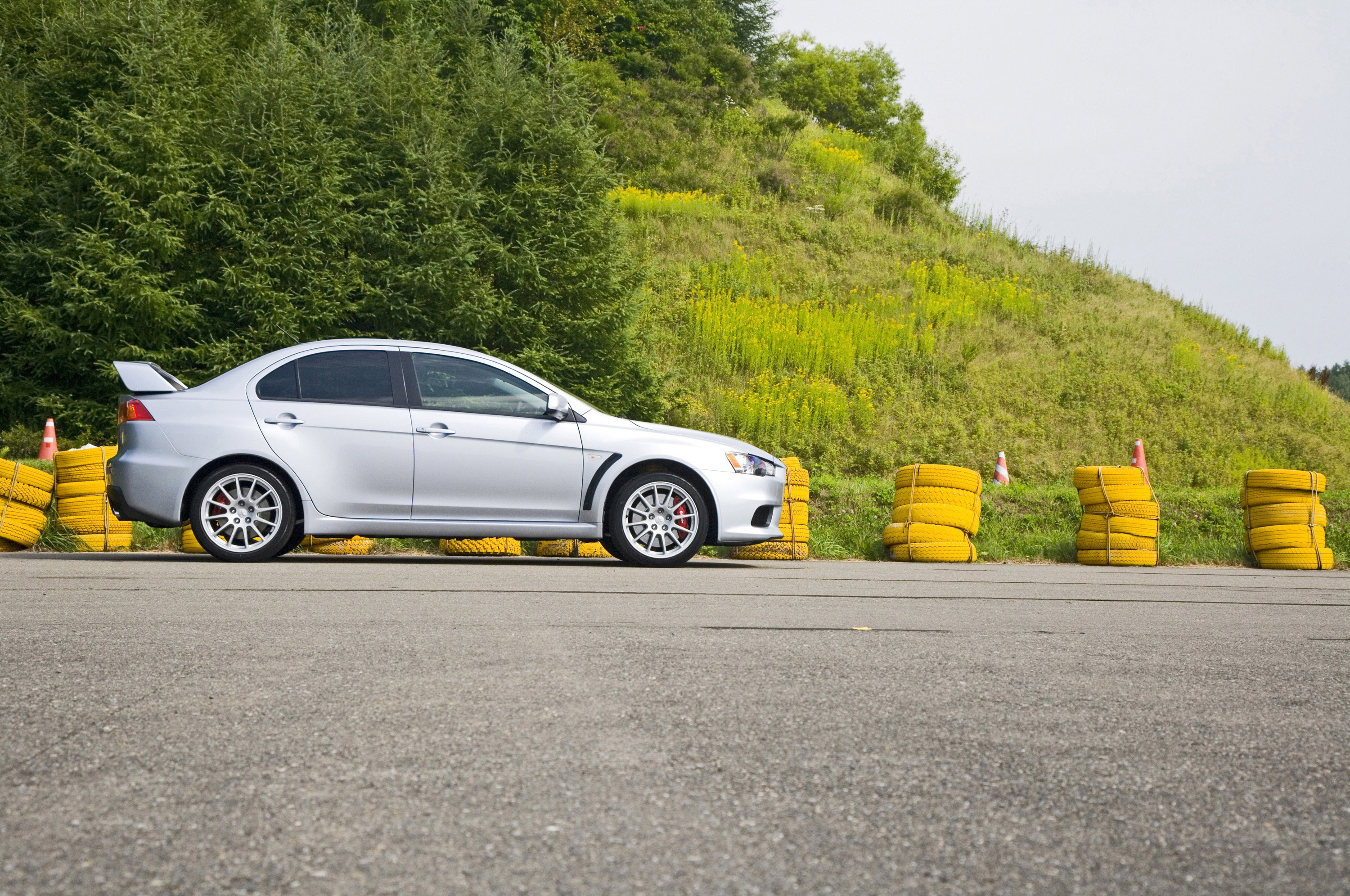 Mitsubishi Lancer Evolution photo #27