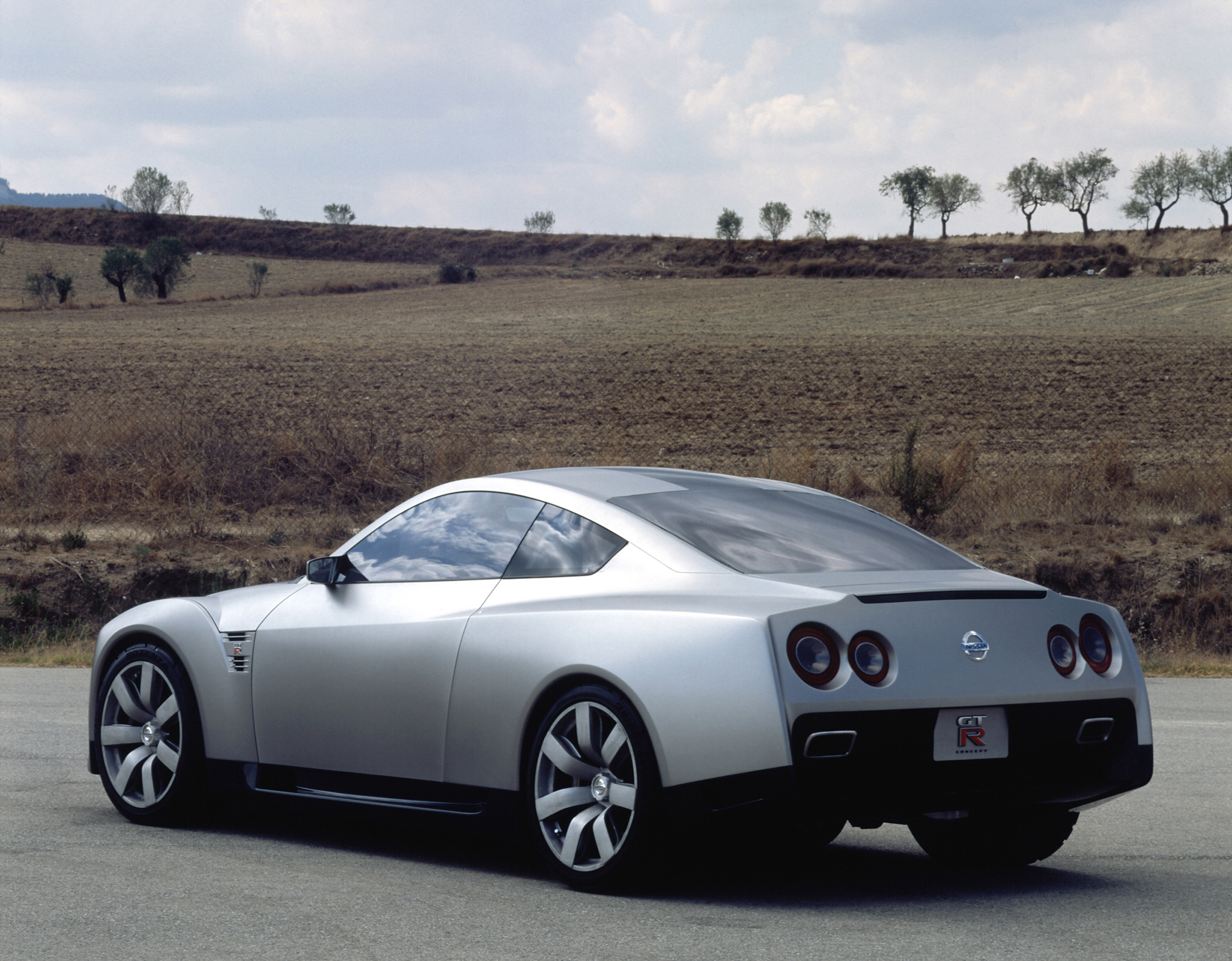 Nissan GT-R Concept photo #15