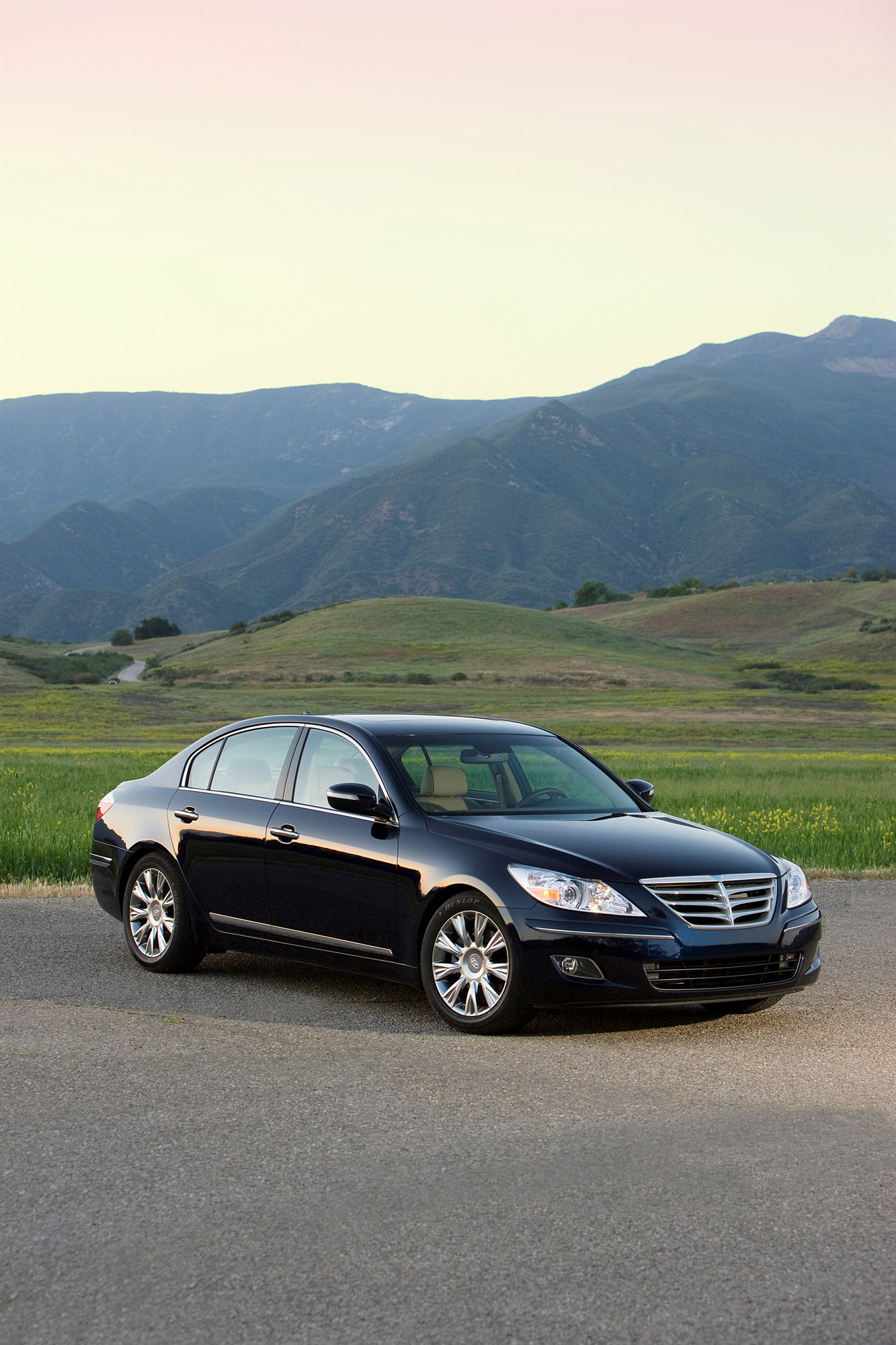 Hyundai Genesis photo #16