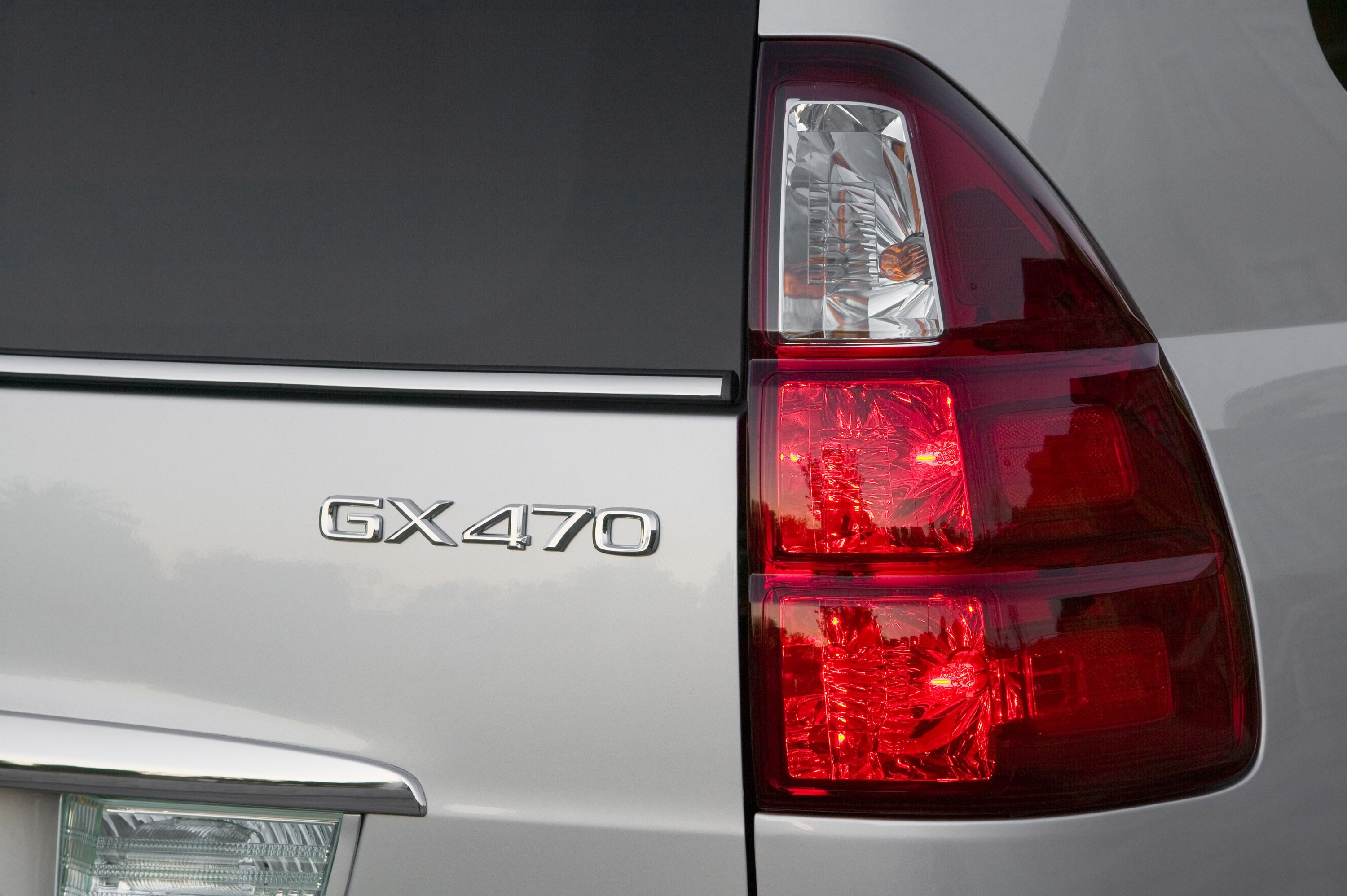 Lexus GX 470 photo #15