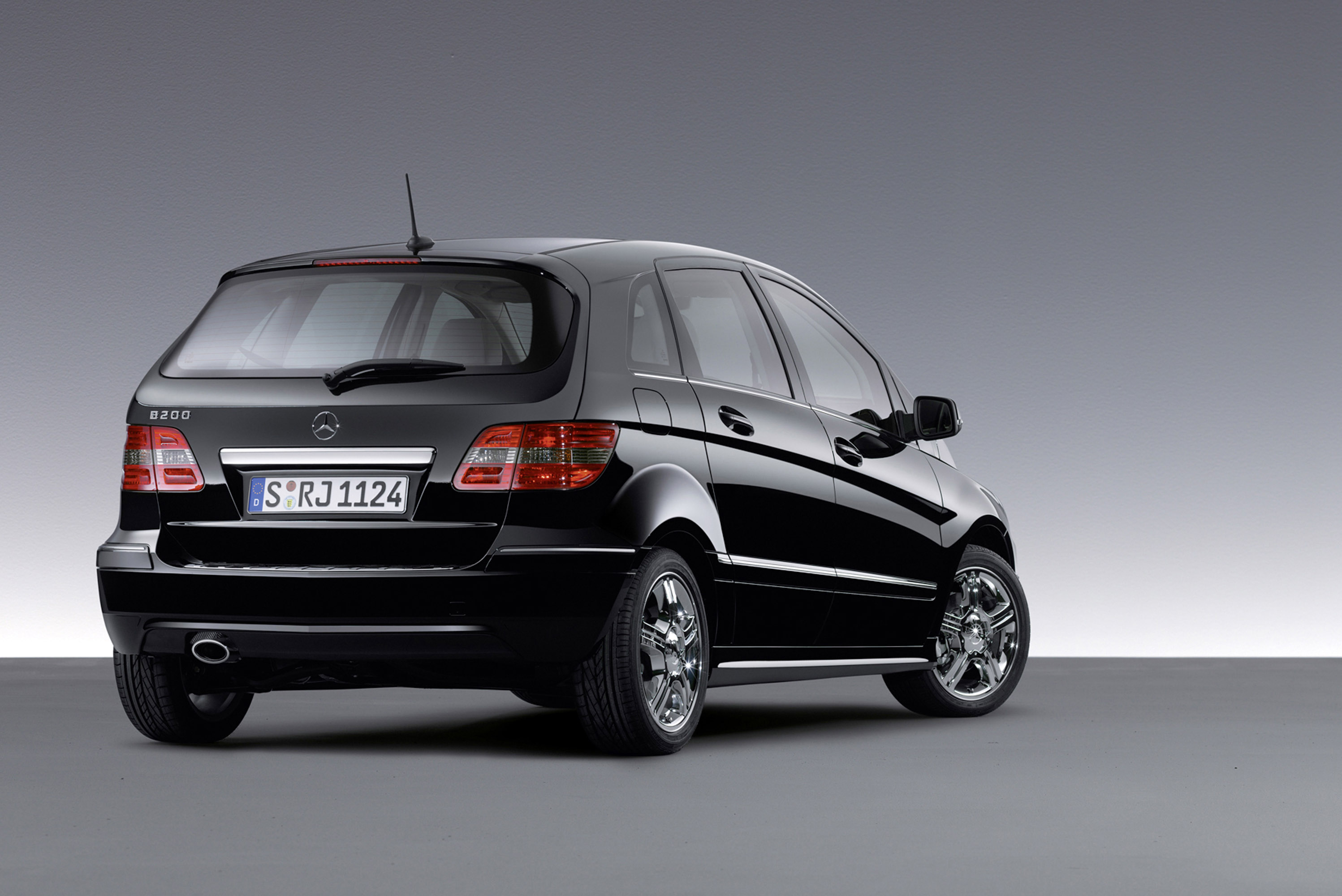 Mercedes-Benz B-Class photo #30