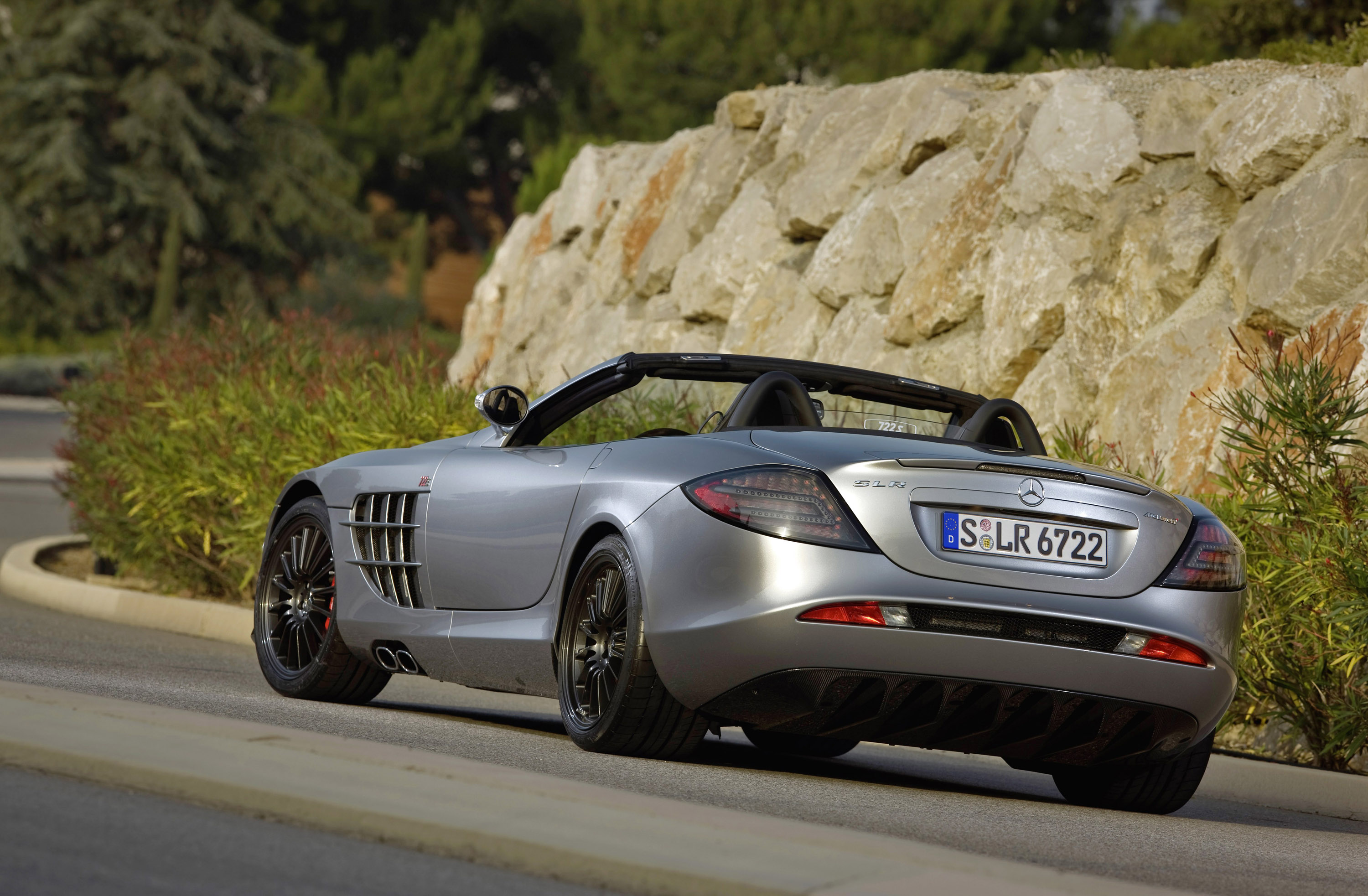 Mercedes-Benz SLR McLaren Roadster 722 S photo #17