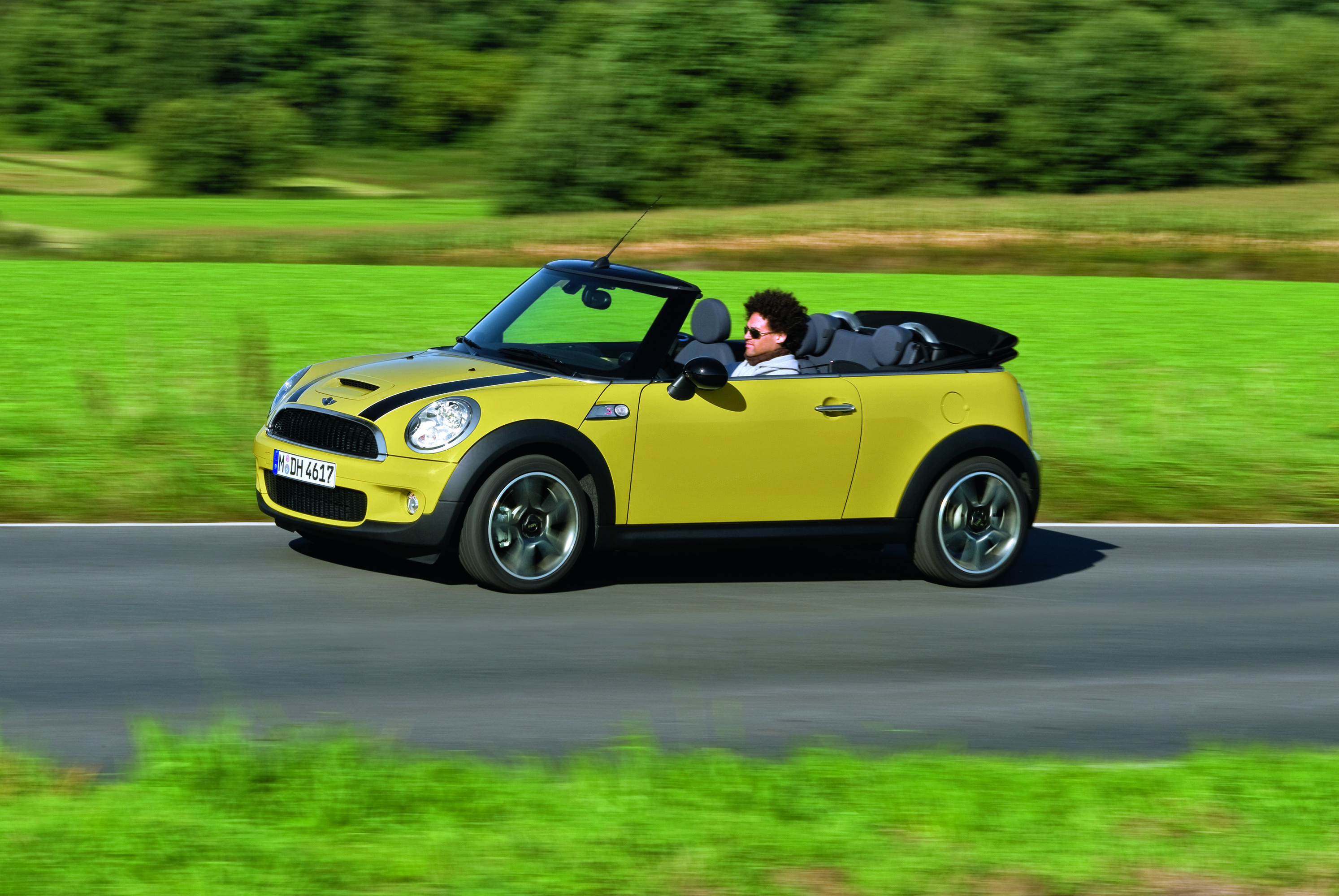 MINI Convertible photo #17