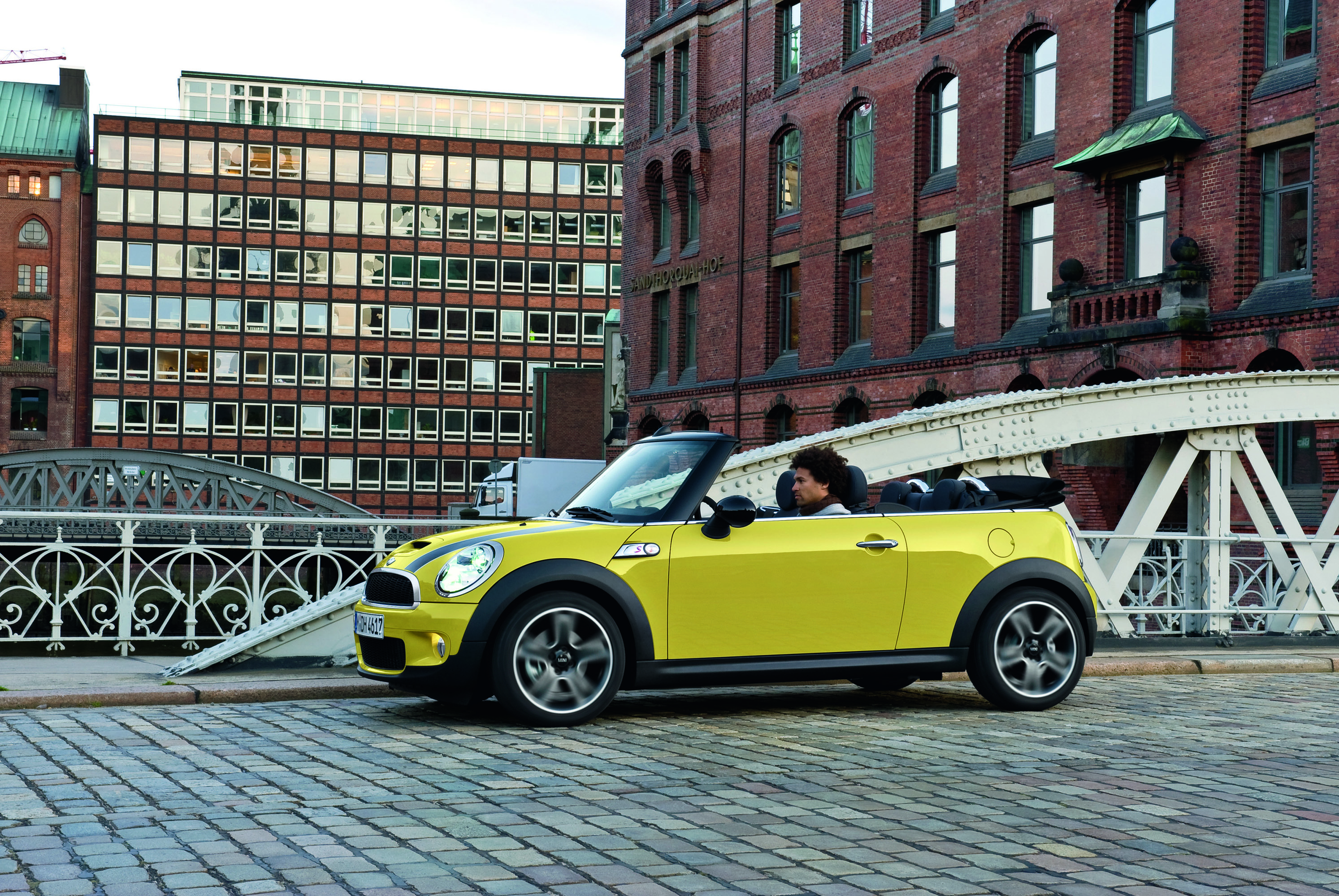 MINI Convertible photo #19