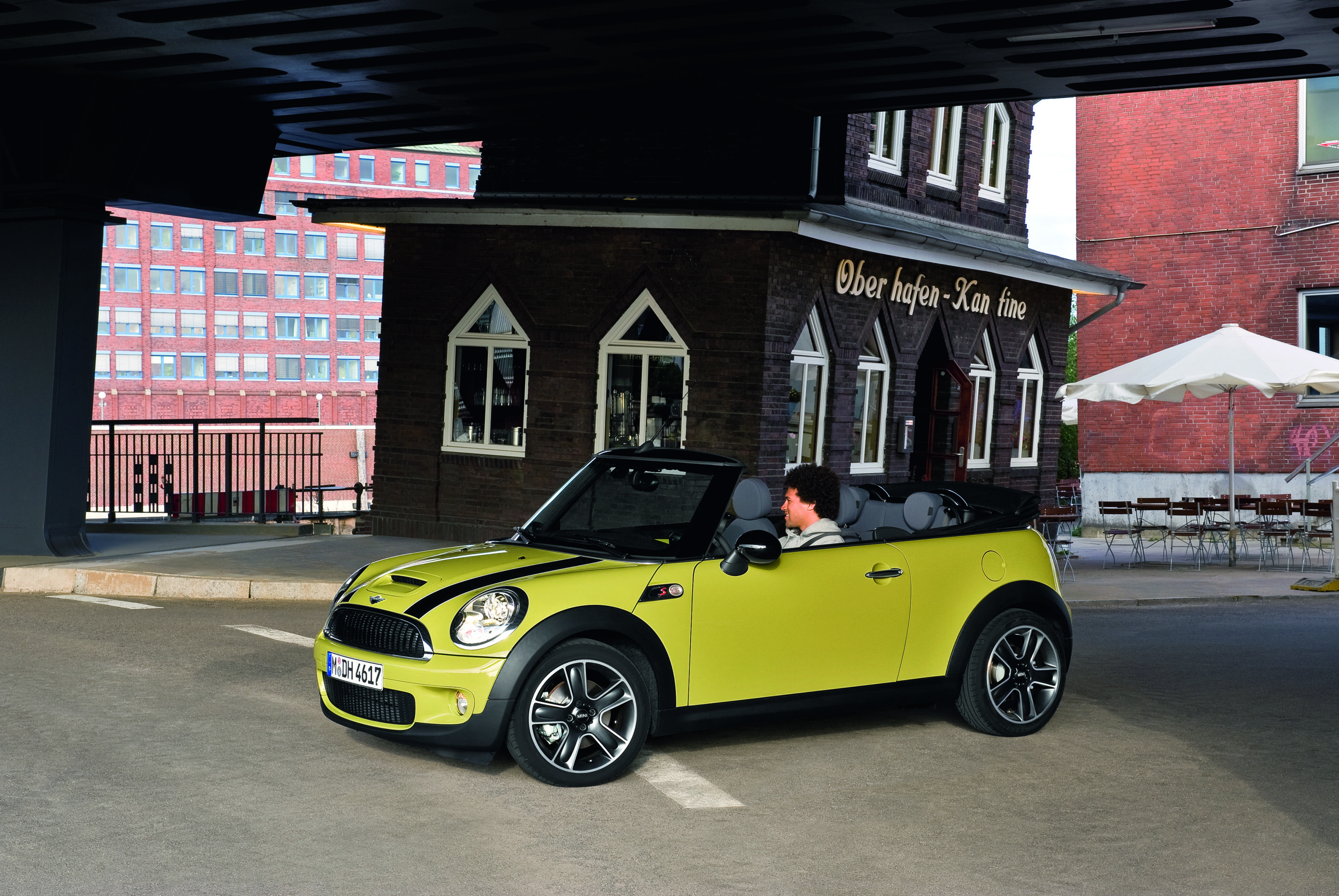 MINI Convertible photo #23