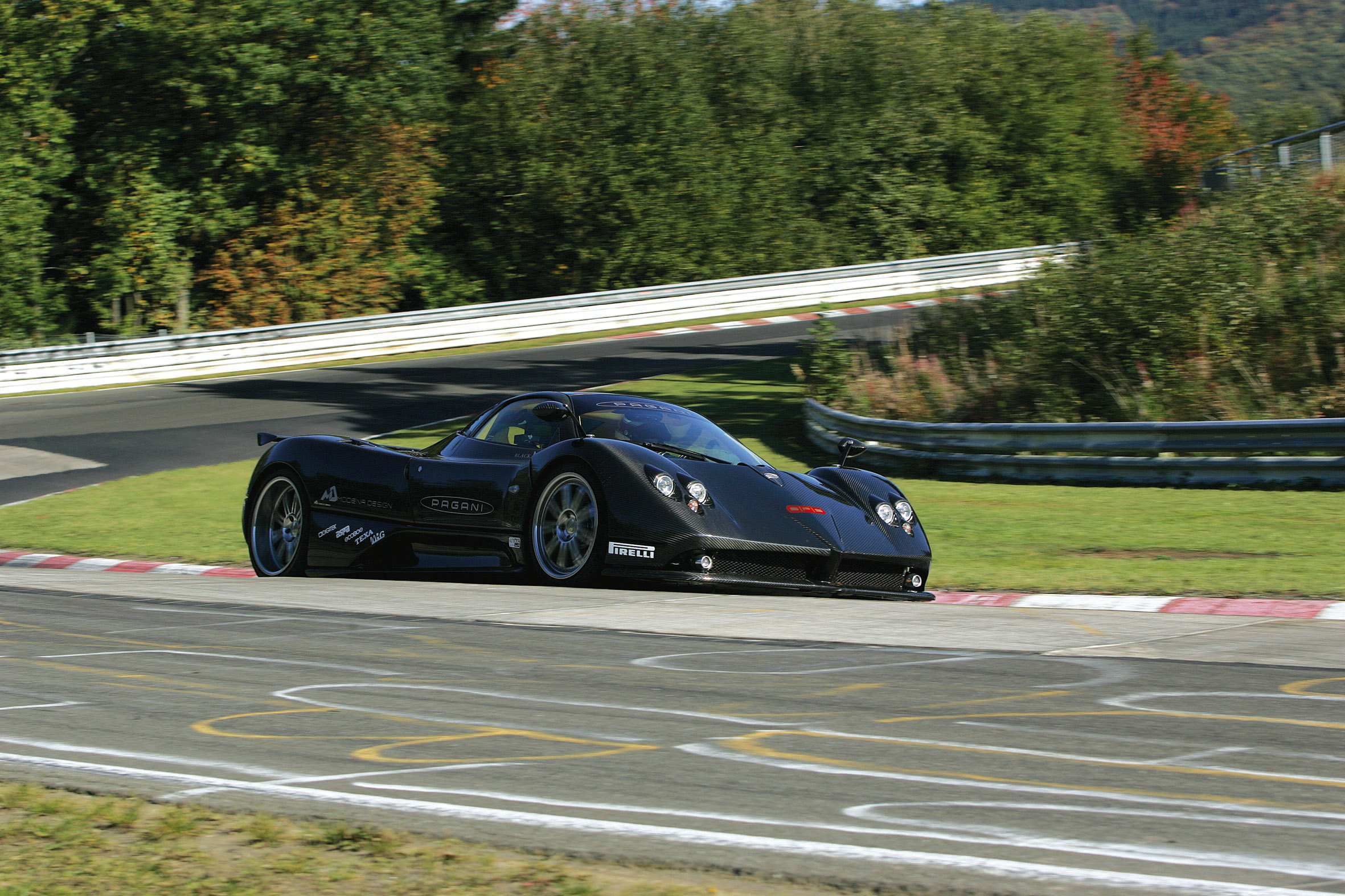 Pagani Zonda R photo #17