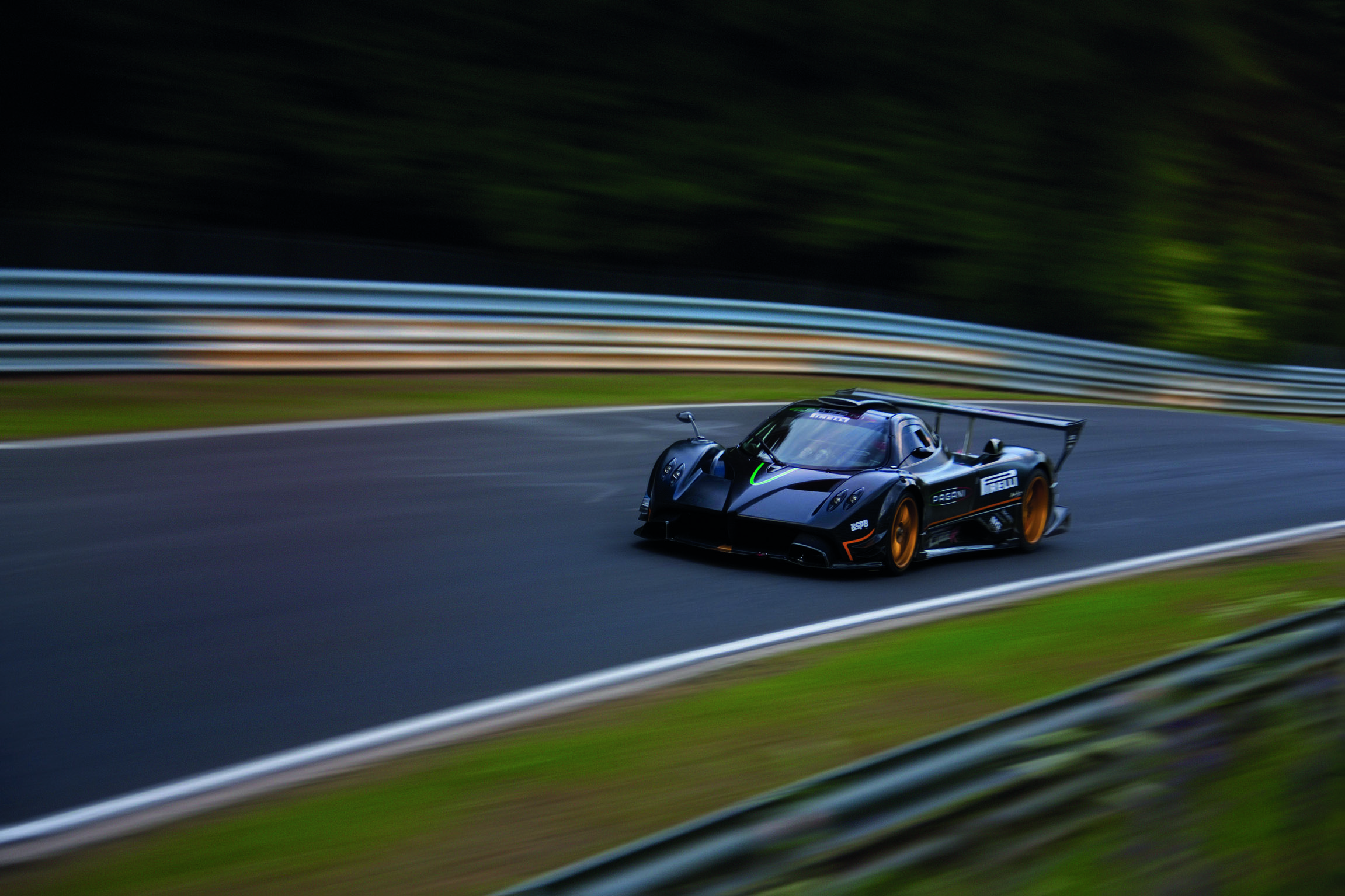 Pagani Zonda R photo #27