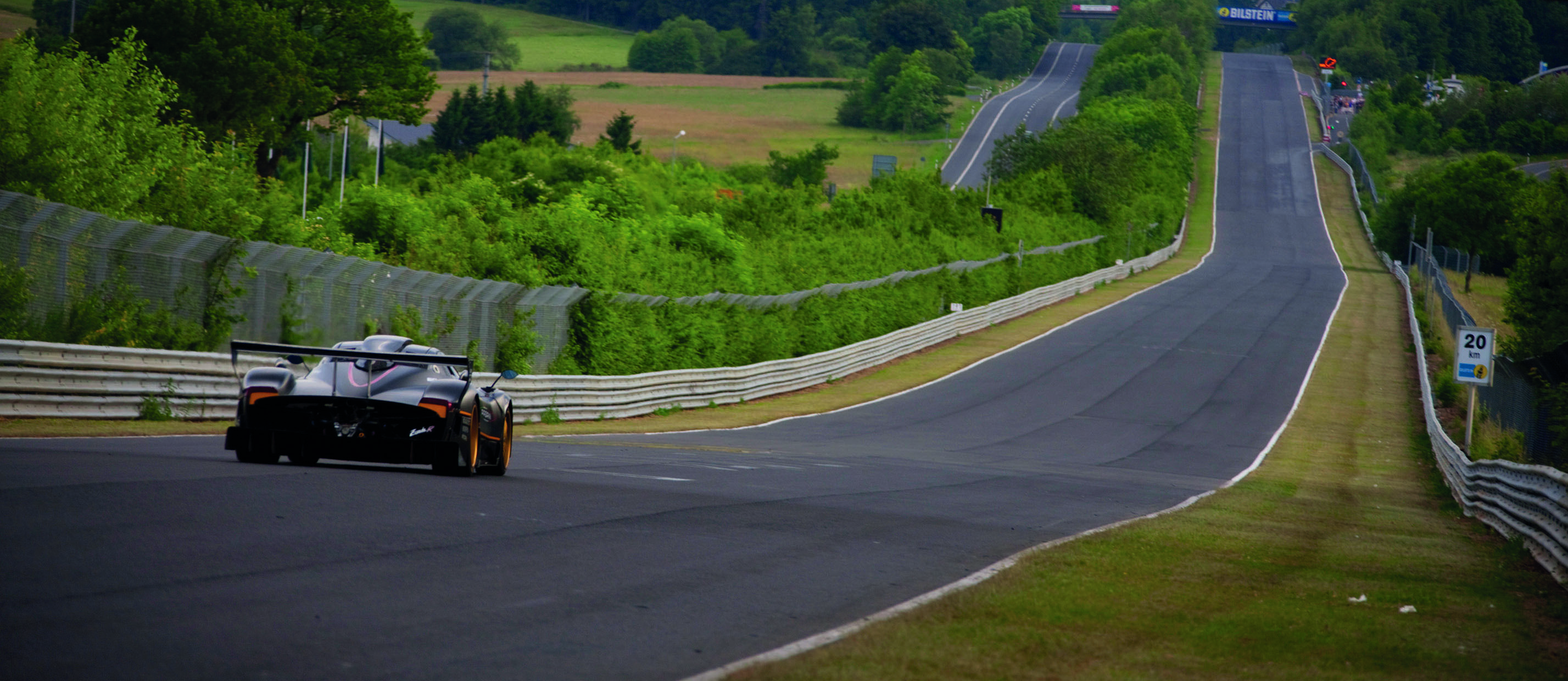 Pagani Zonda R photo #36