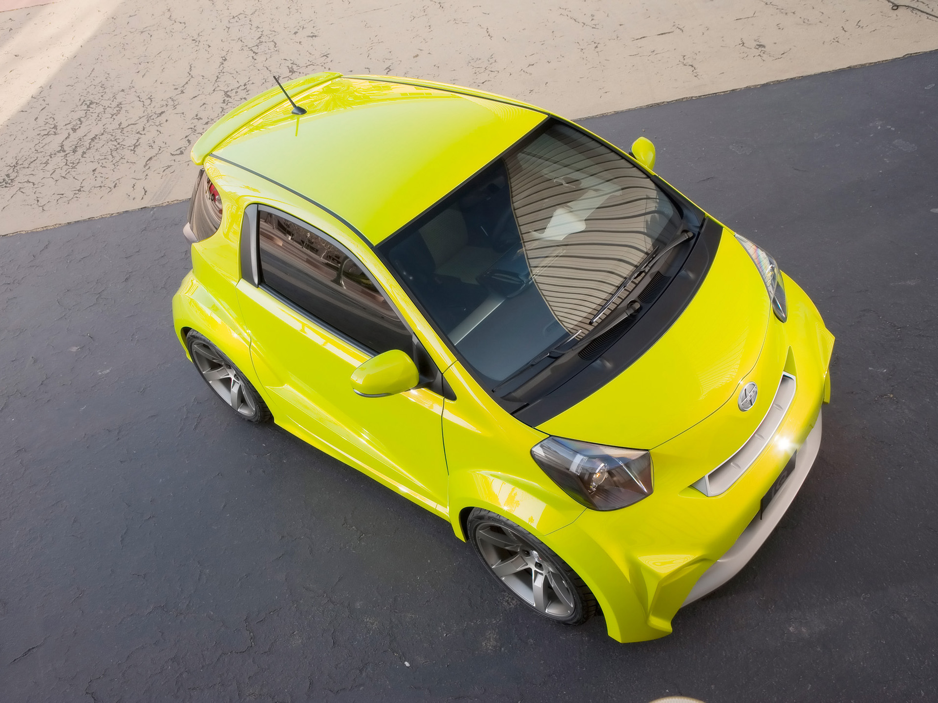 Scion iQ Concept Five Axis photo #5