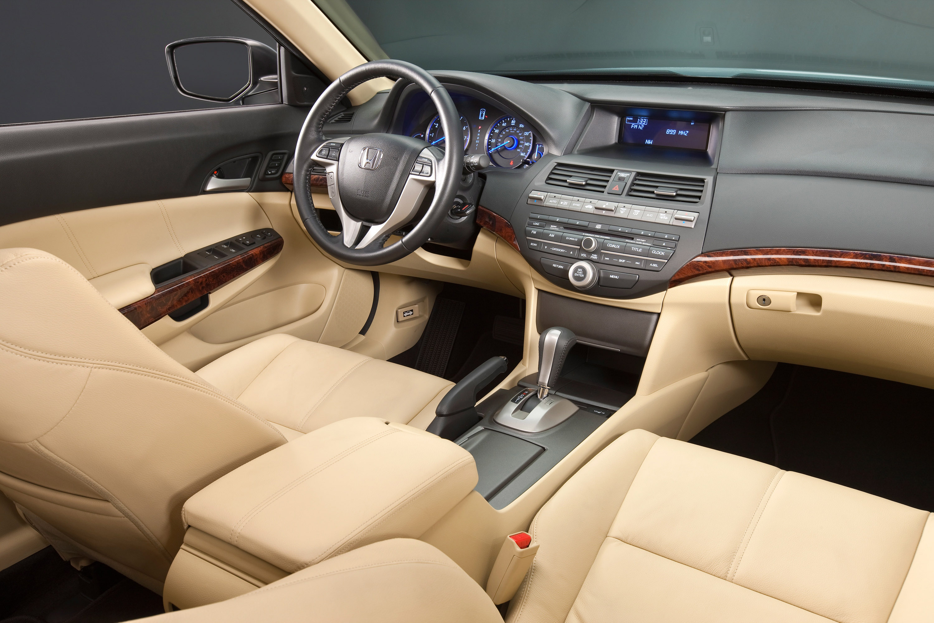 Honda Accord Crosstour photo #56