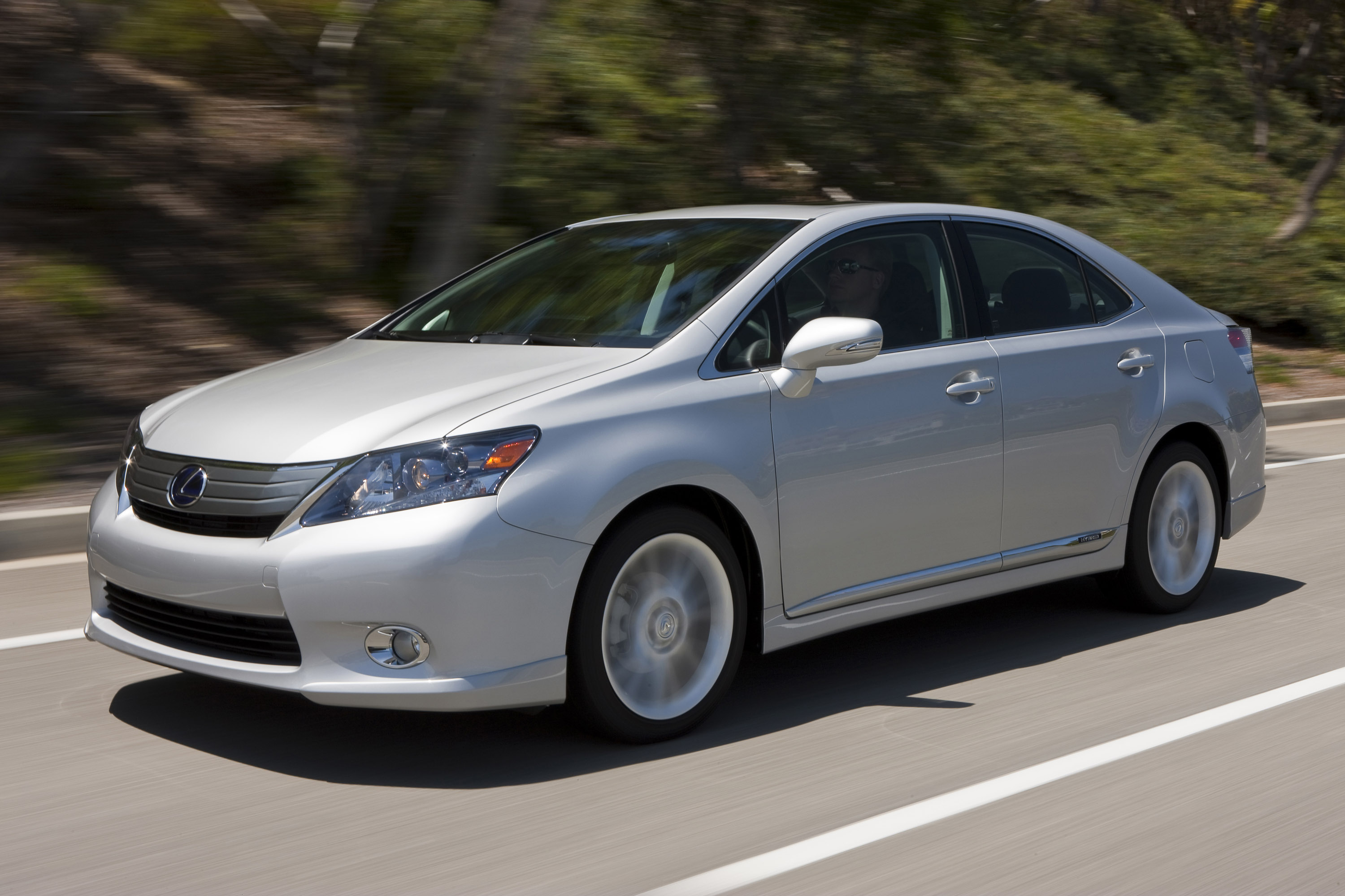 Lexus HS 250h photo #18