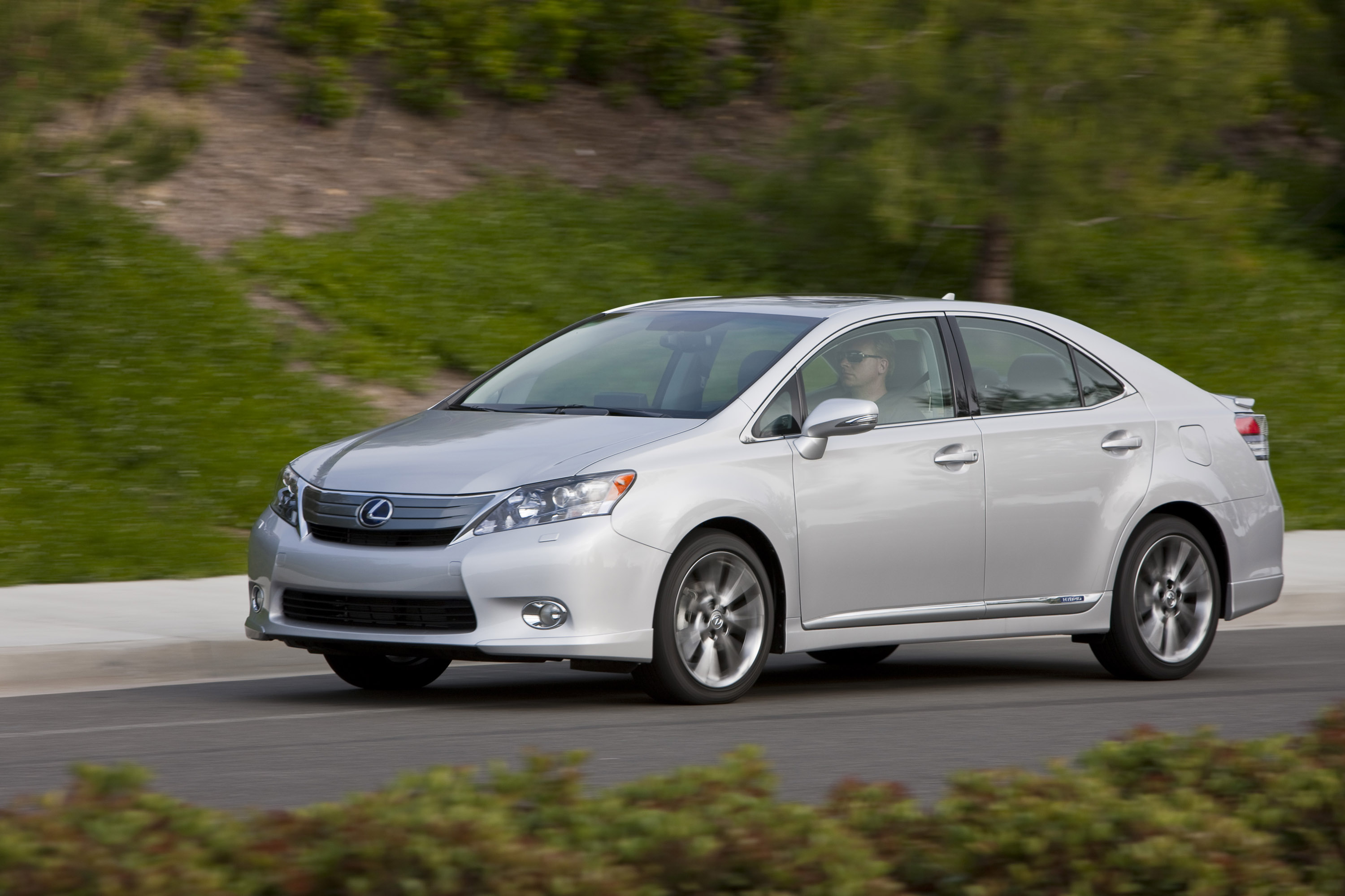 Lexus HS 250h photo #20