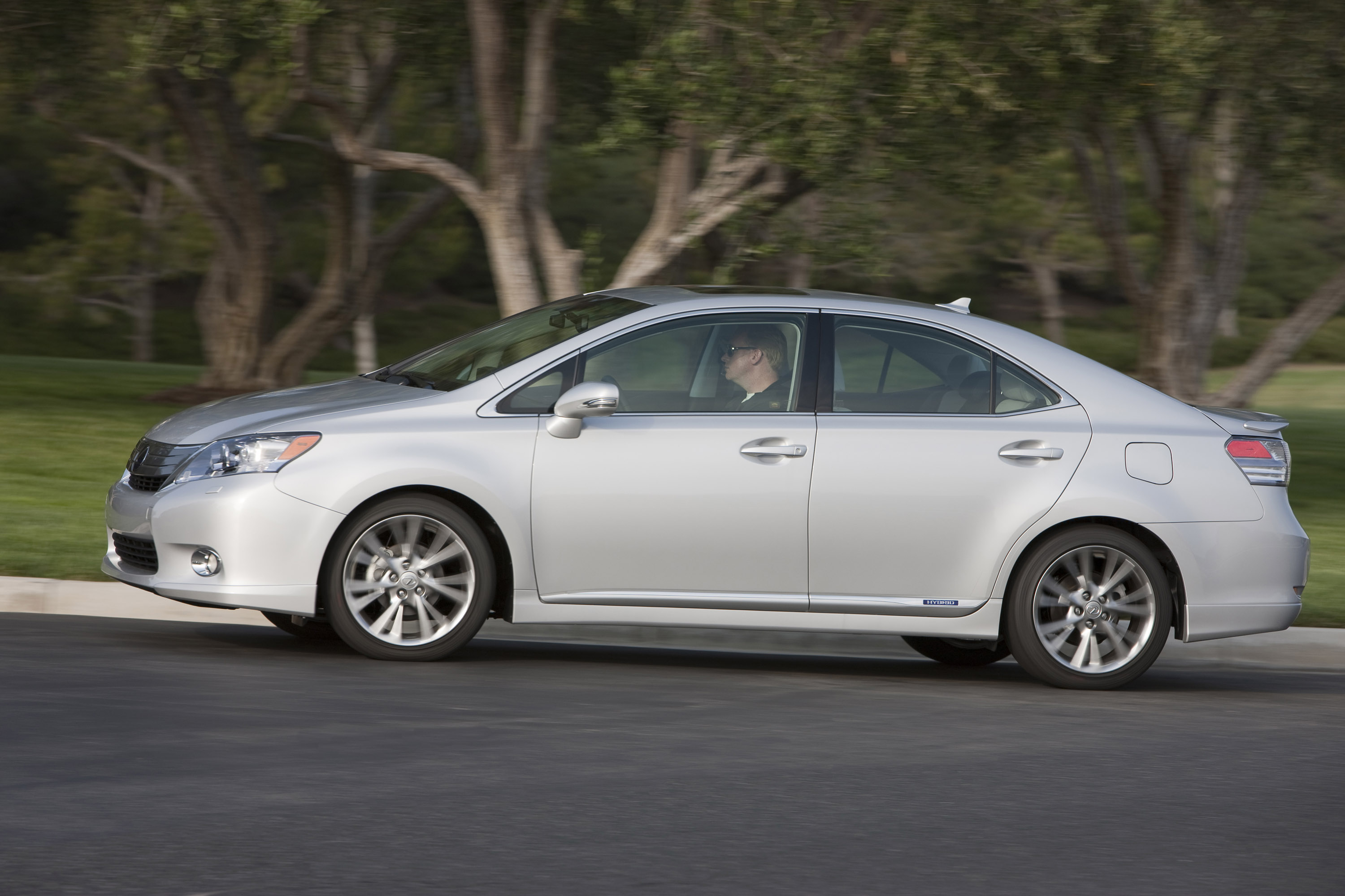 Lexus HS 250h photo #21