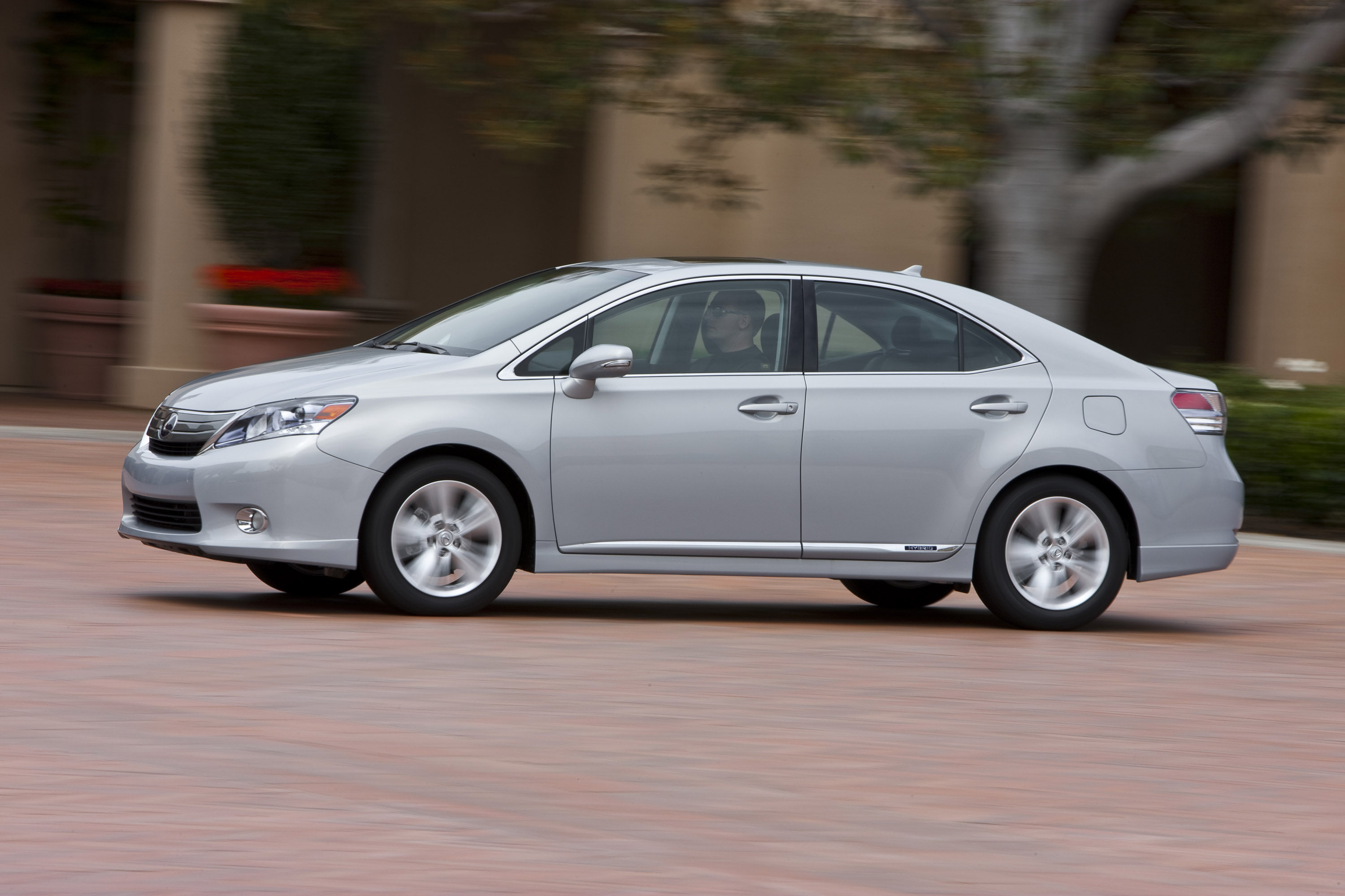 Lexus HS 250h photo #29