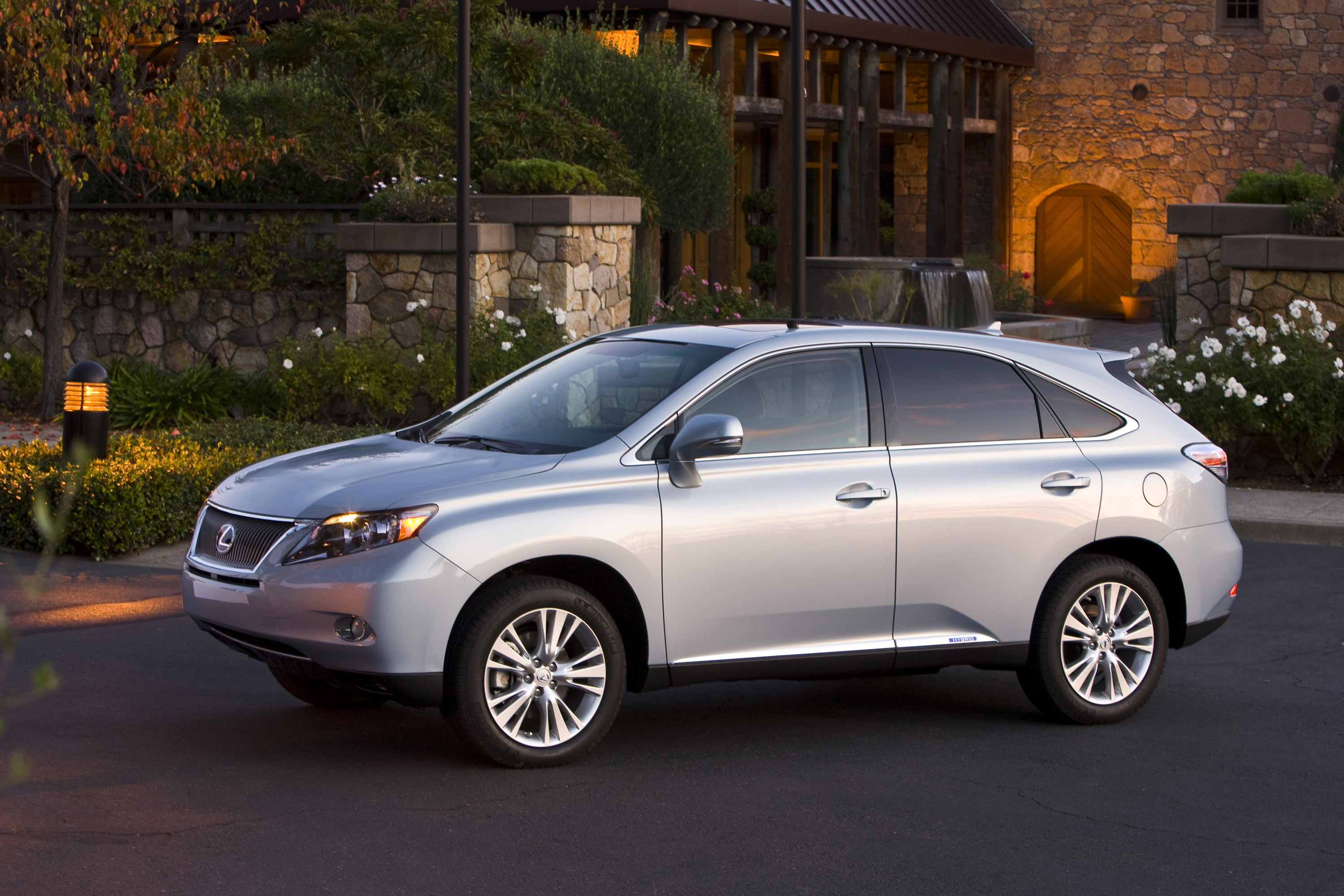 Lexus RX 450h photo #22