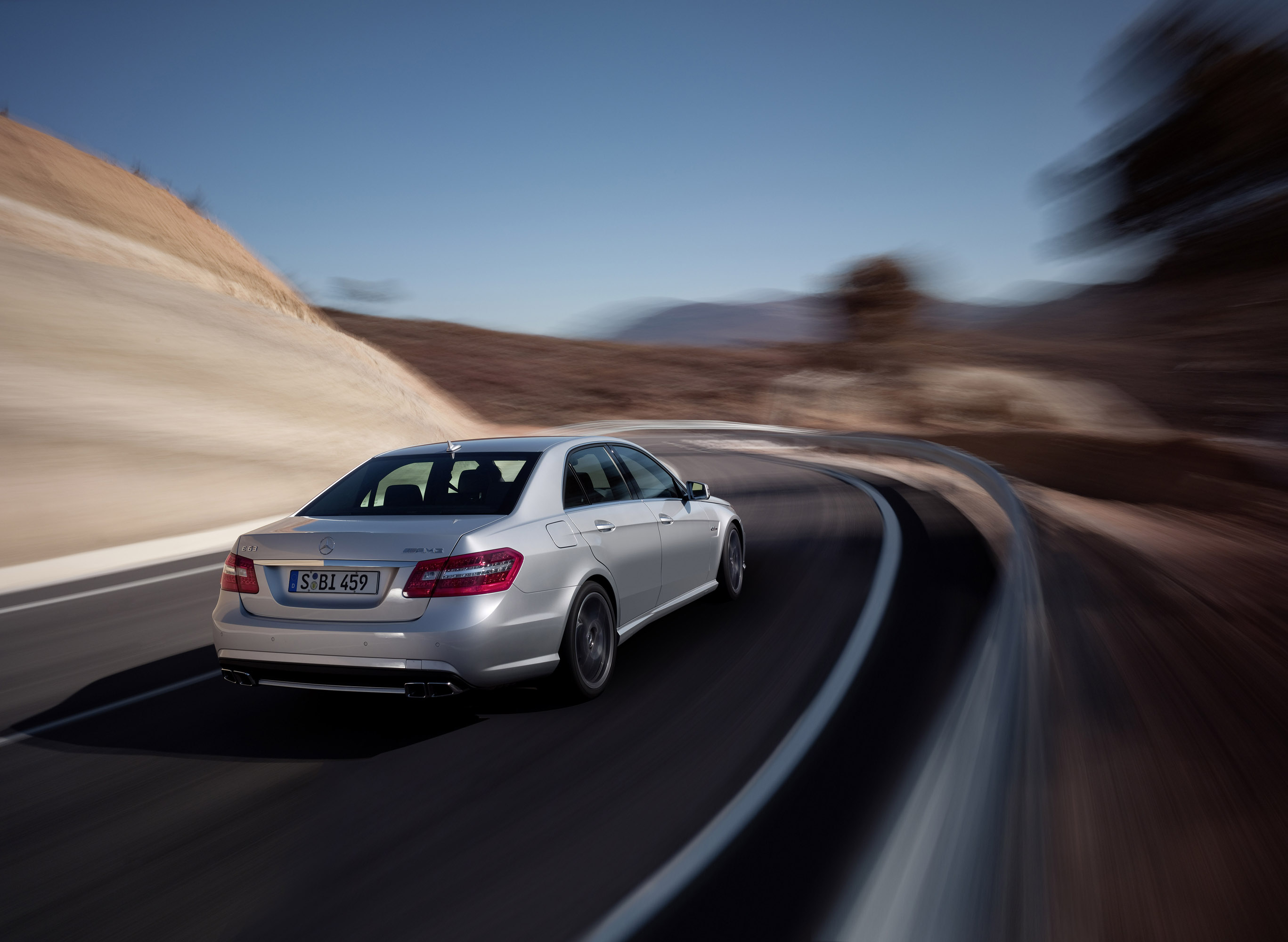 Mercedes-Benz E63 AMG photo #48