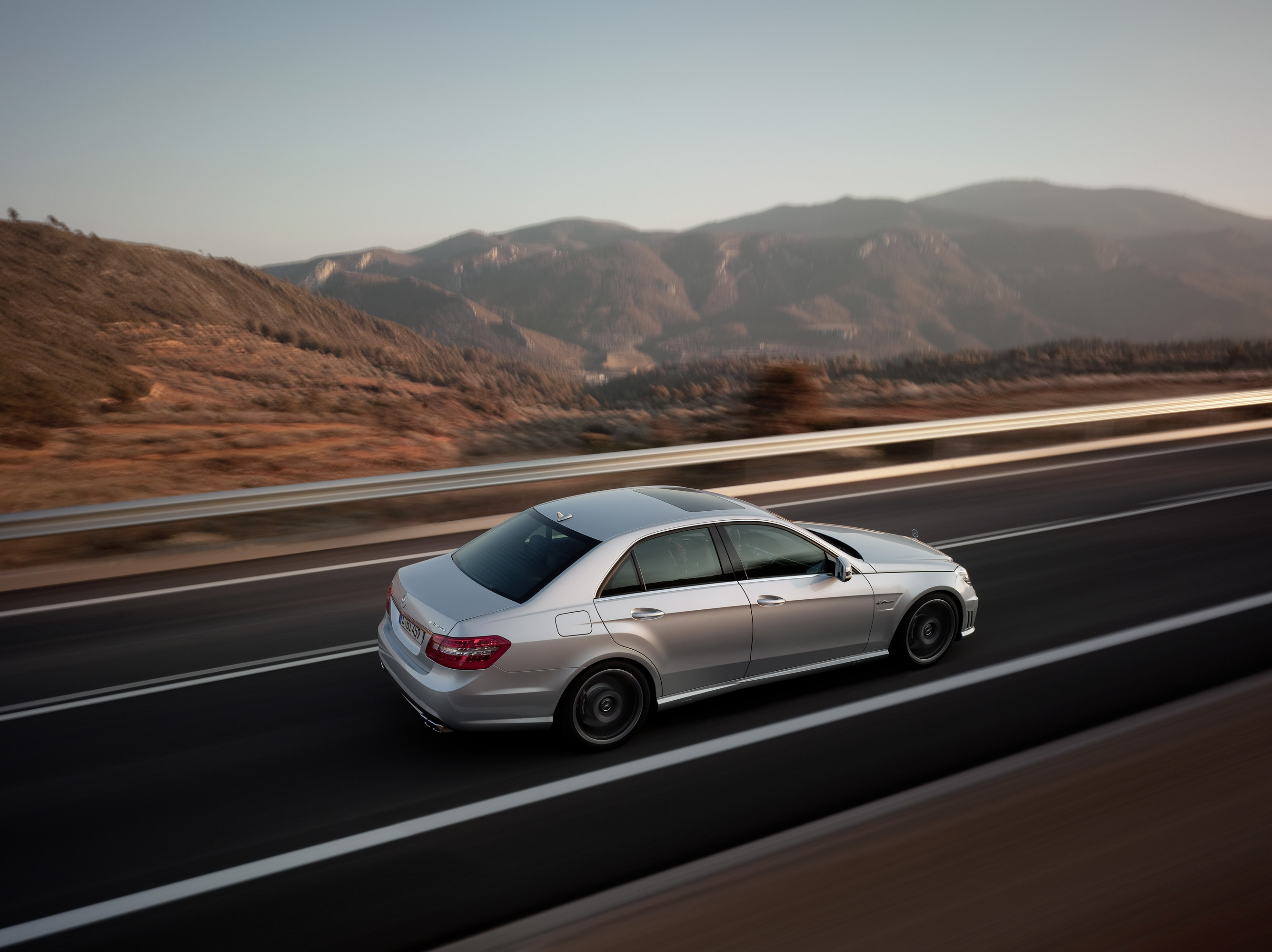 Mercedes-Benz E63 AMG photo #49