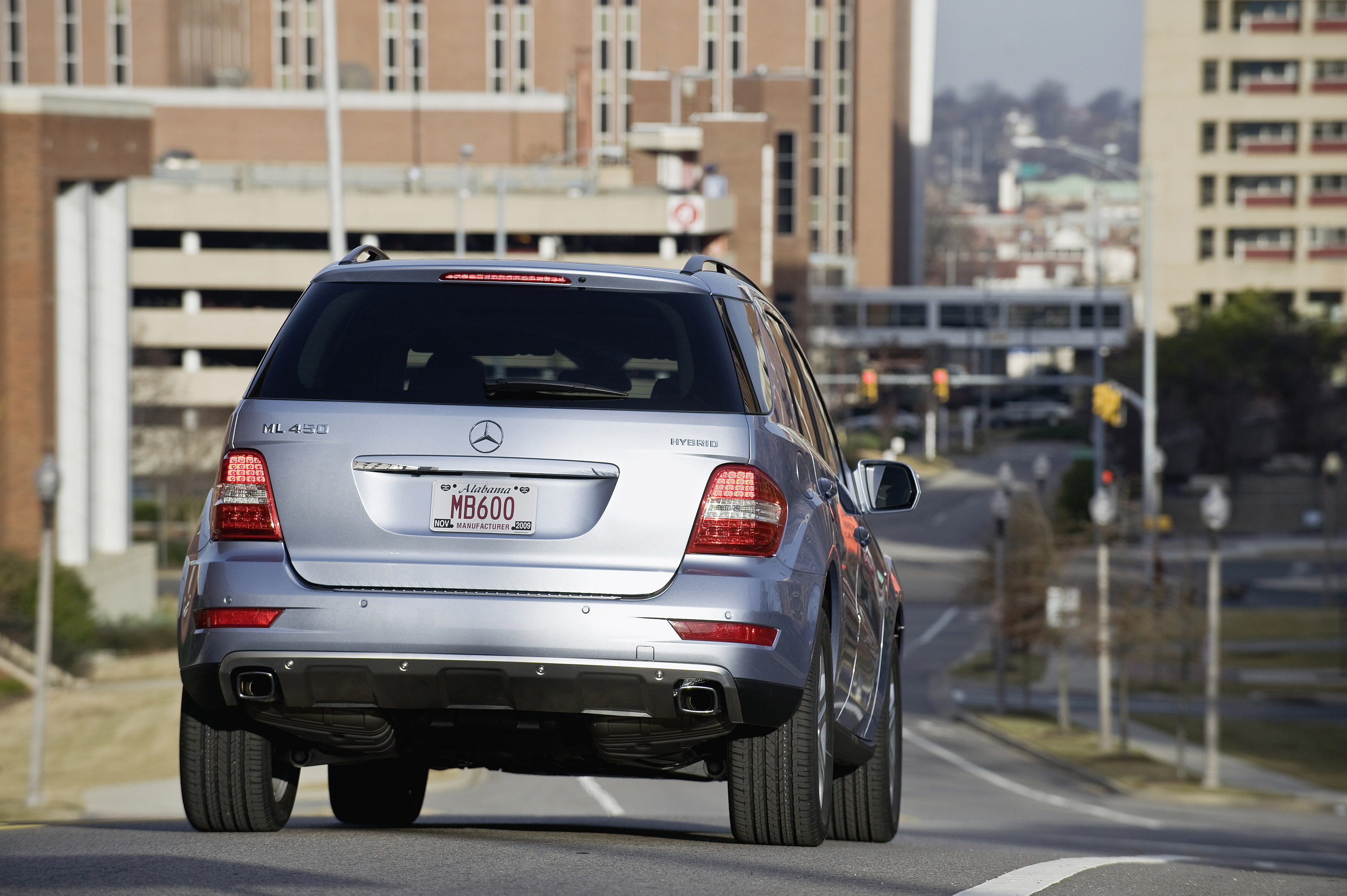 Mercedes-Benz ML450 Hybrid photo #26