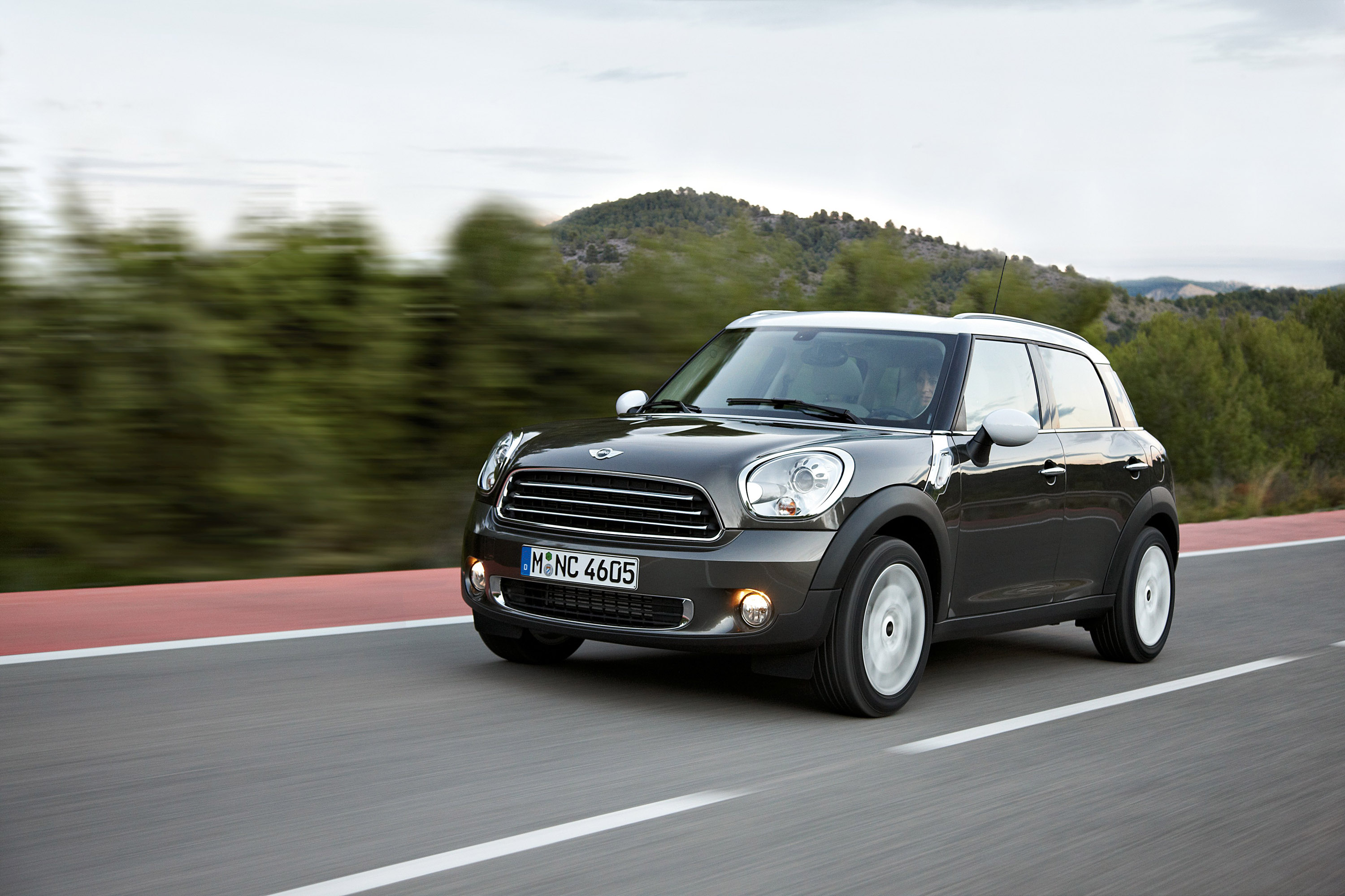 MINI Countryman photo #17