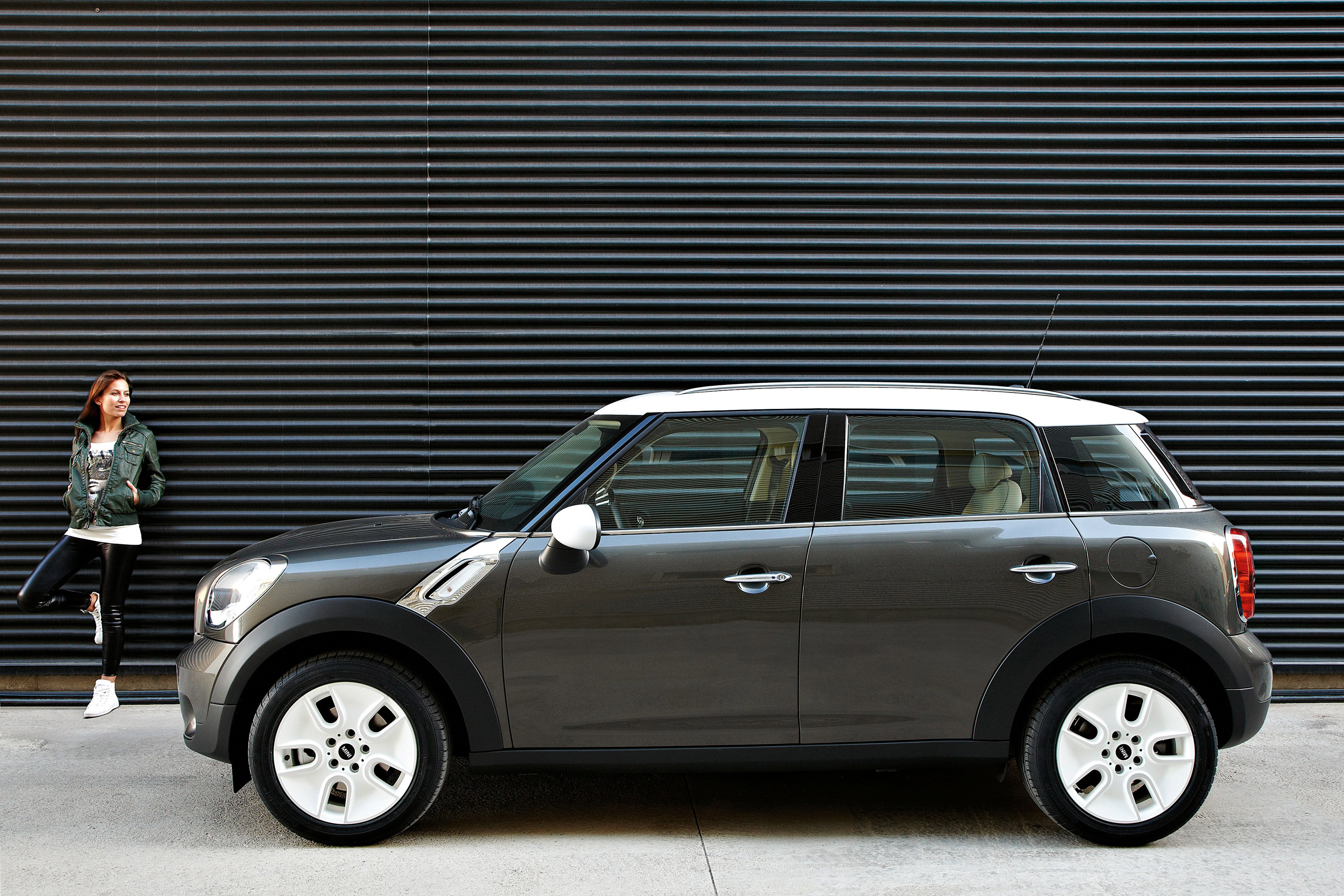 MINI Countryman photo #25