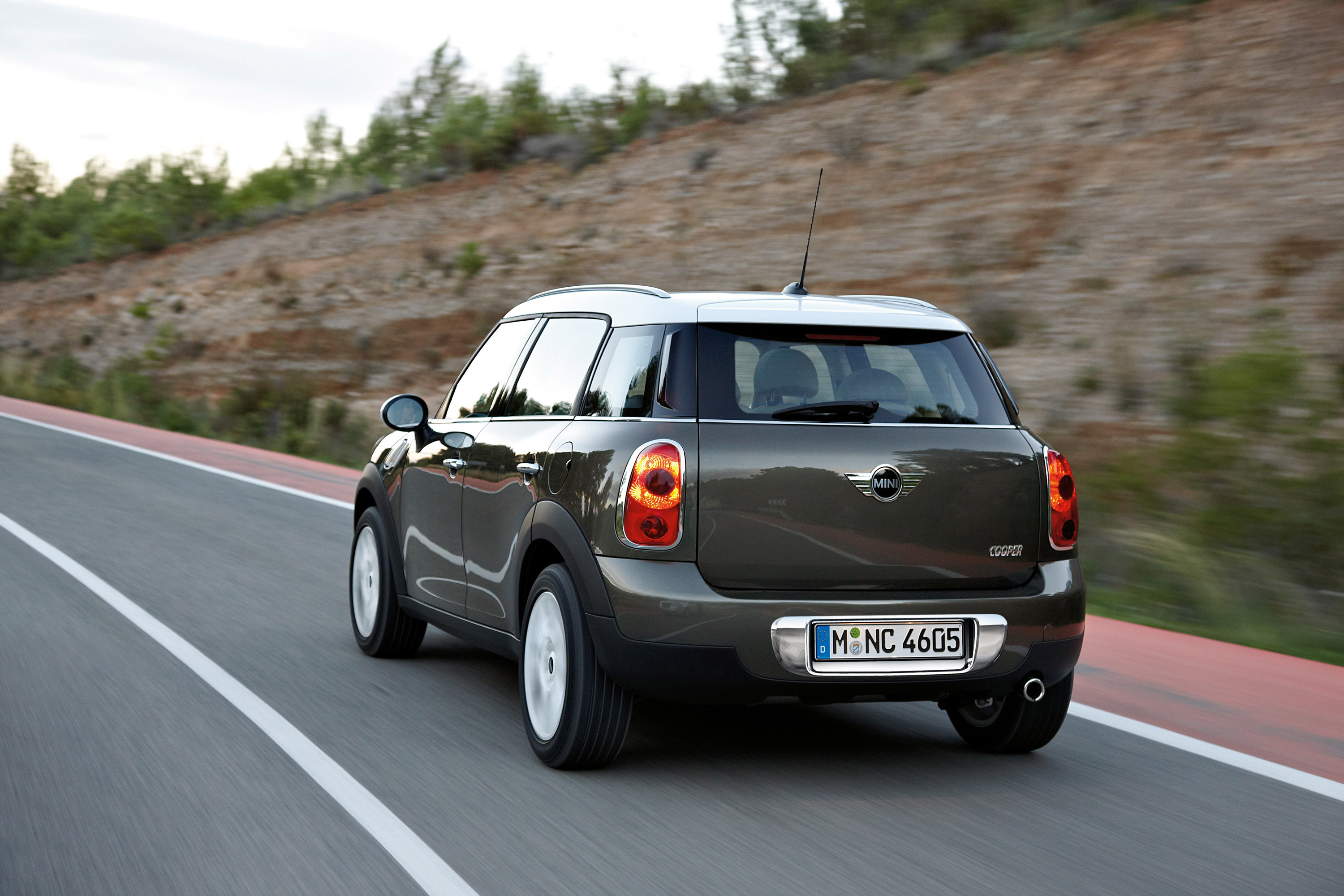 MINI Countryman photo #35