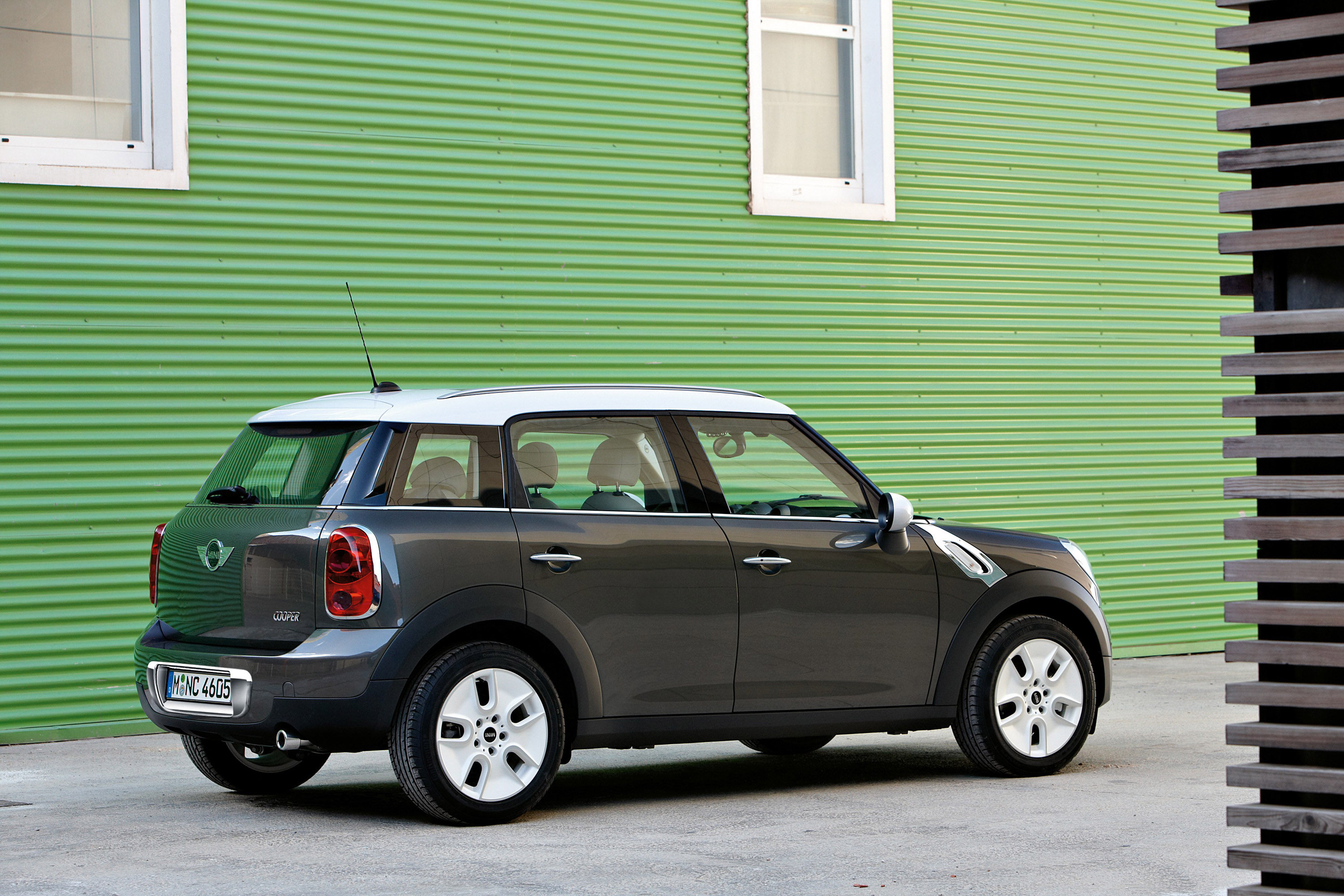 MINI Countryman photo #36