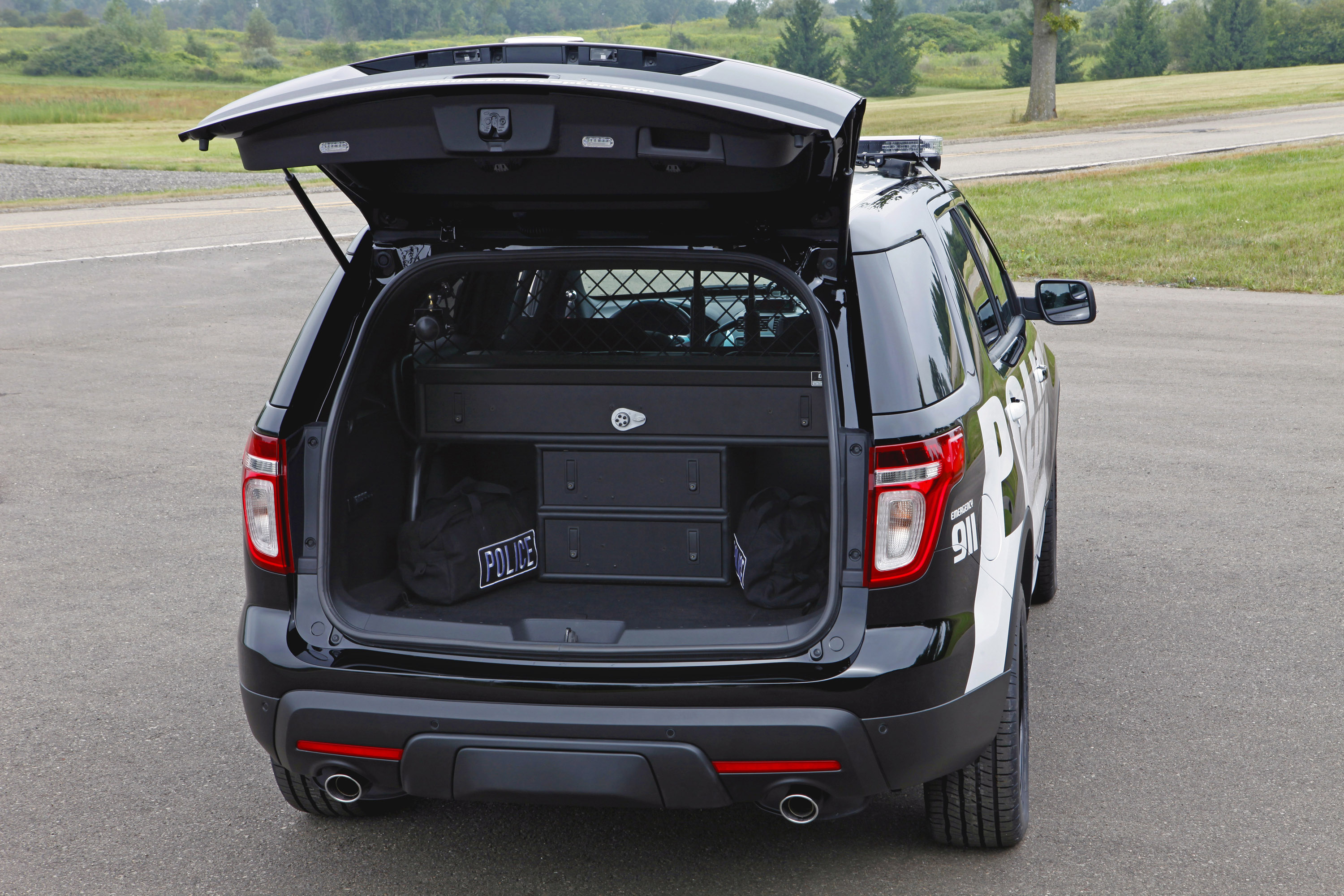 Ford Police Interceptor Utility Vehicle photo #23