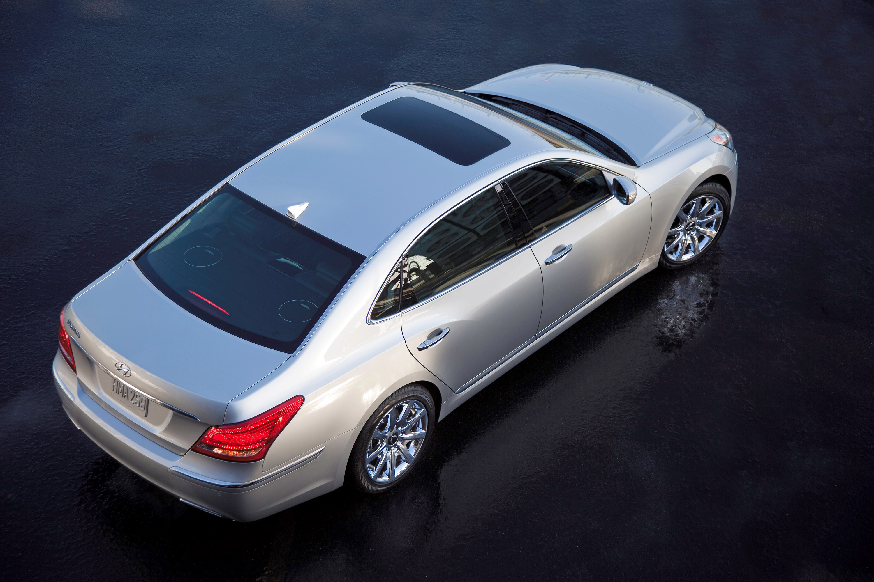 Hyundai Equus photo #35