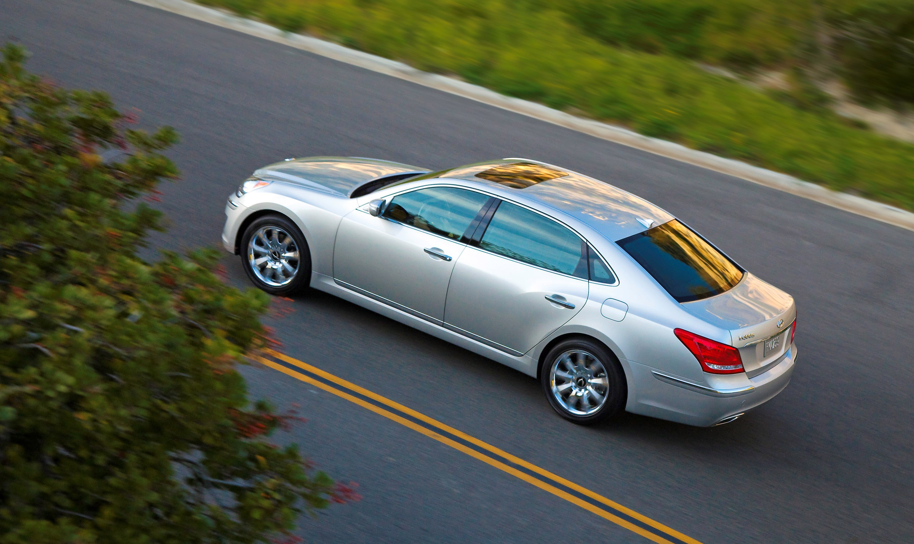 Hyundai Equus photo #38