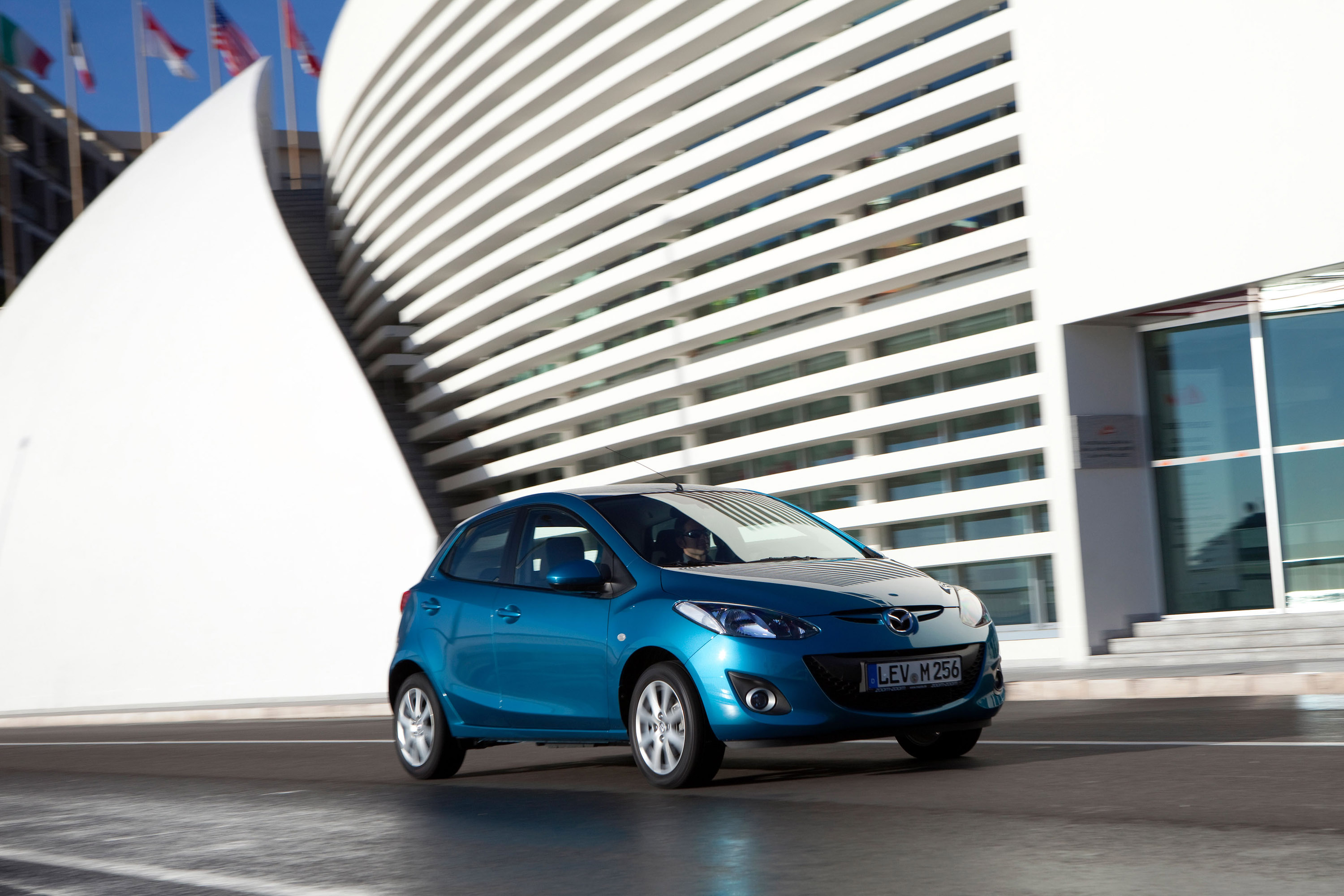 Mazda 2 photo #22