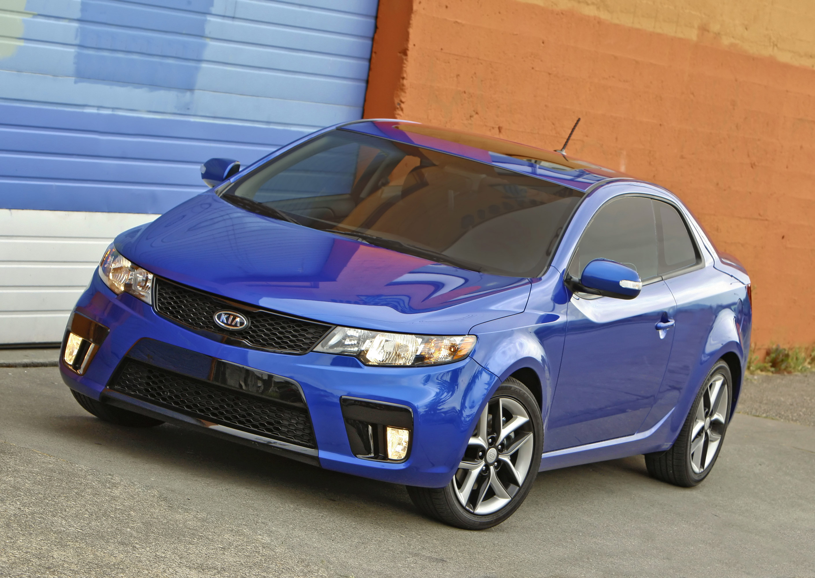 Kia Forte Koup photo #19