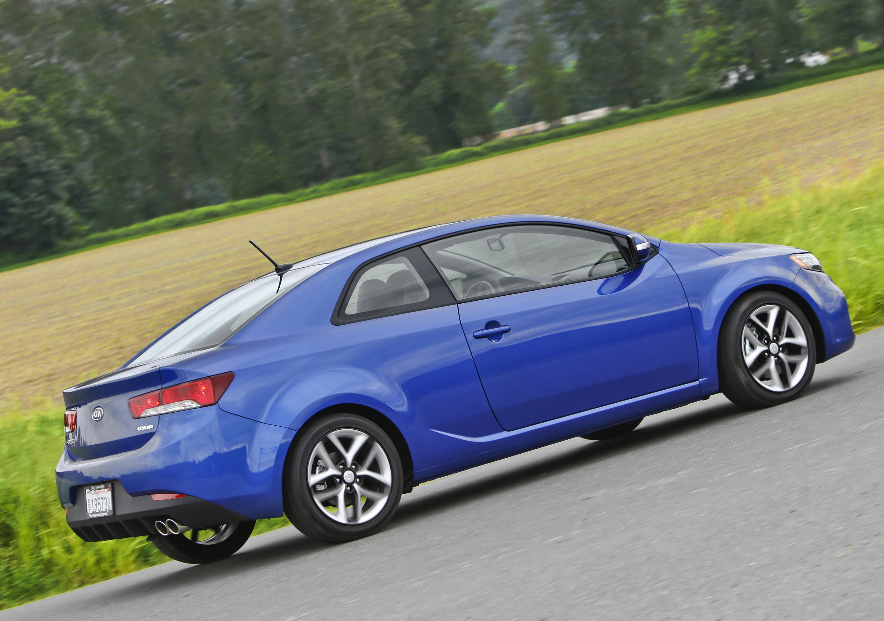 Kia Forte Koup photo #21