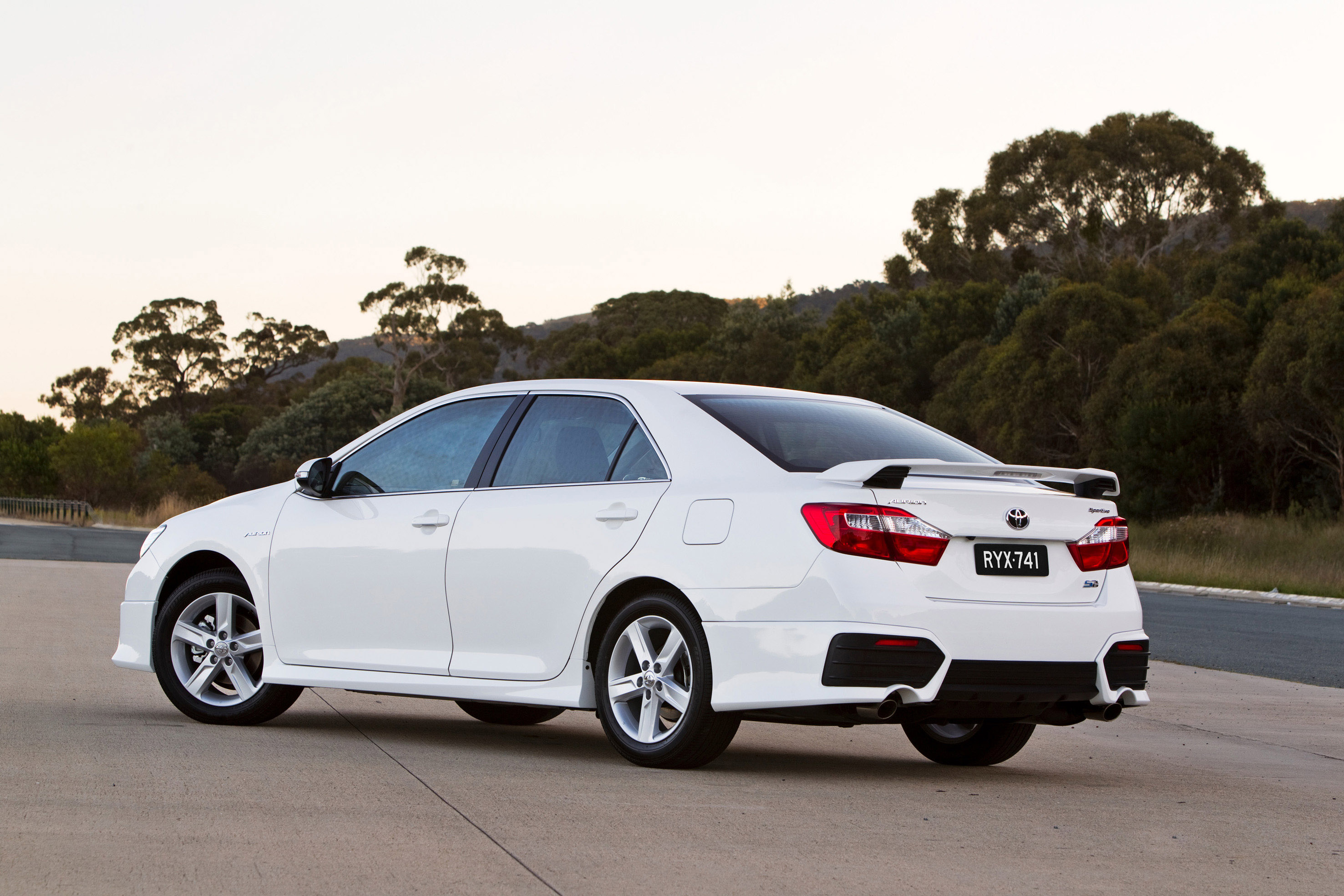 Toyota Aurion photo #15