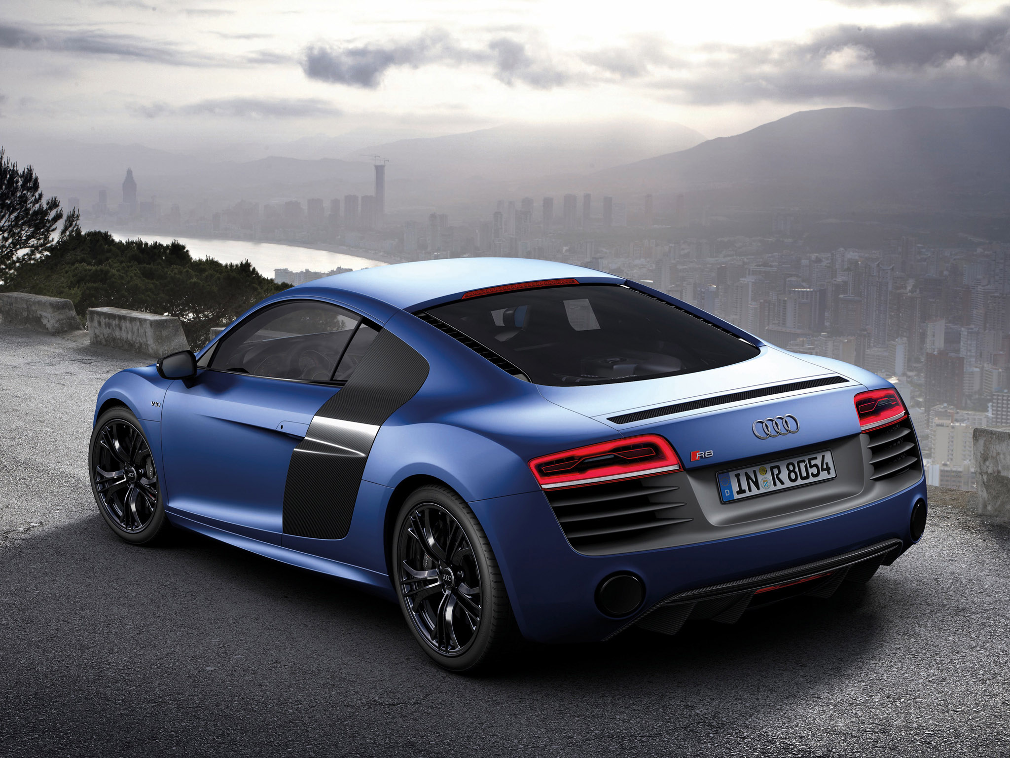 Audi R8 photo #56