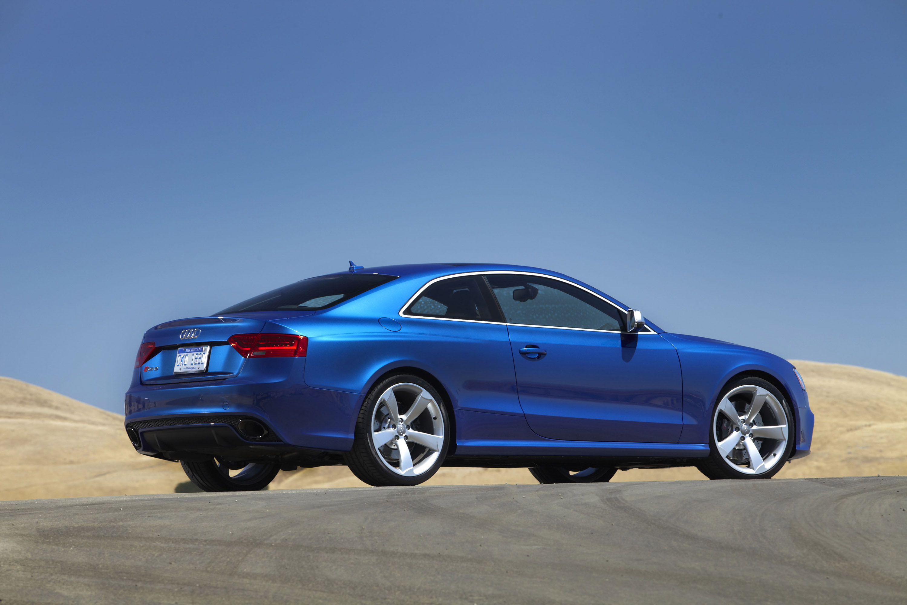 Audi RS5 photo #44