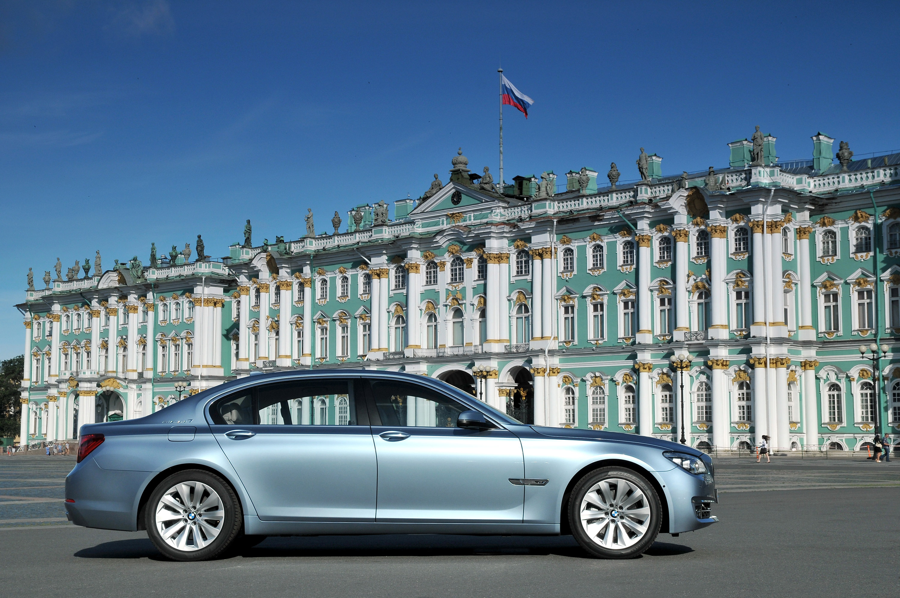 BMW ActiveHybrid 7 photo #15