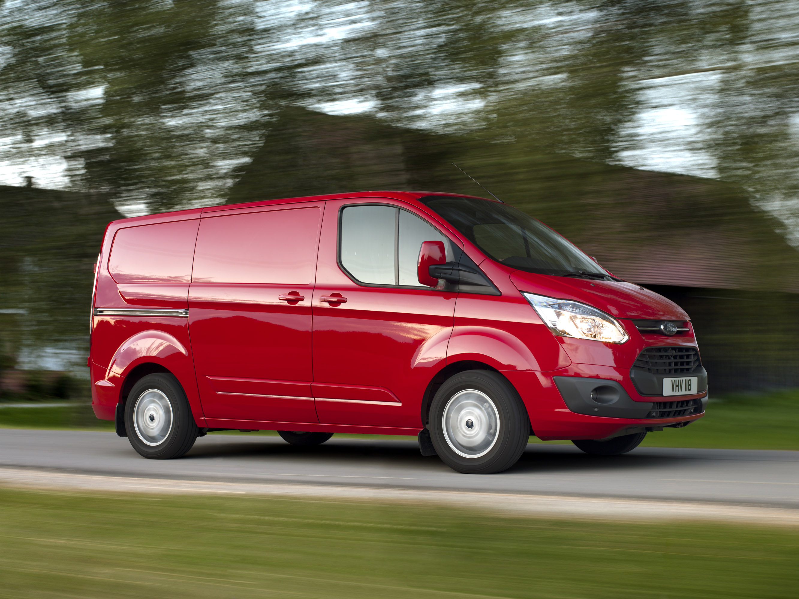 Ford Transit Custom photo #17