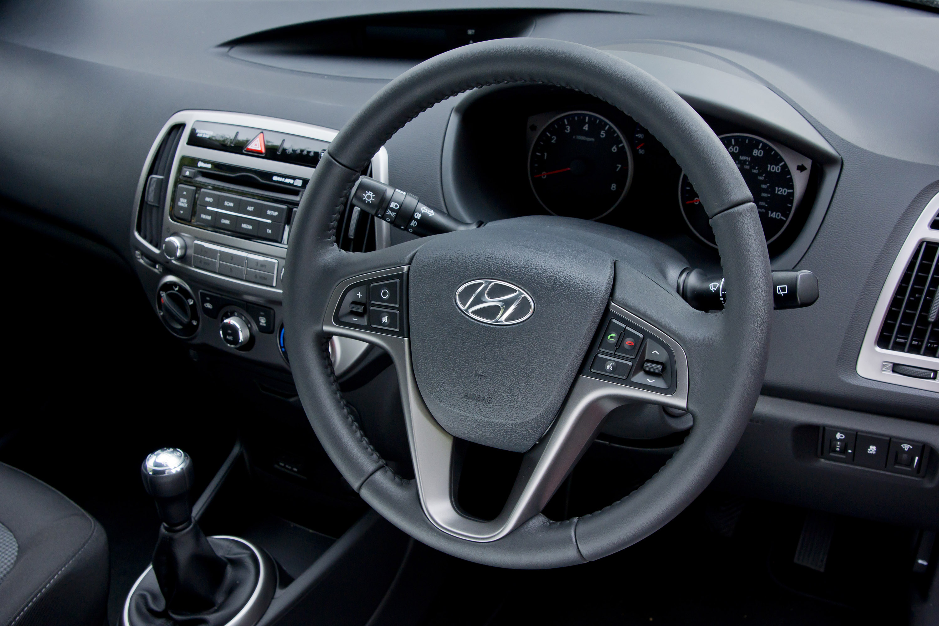 Hyundai i20 photo #51