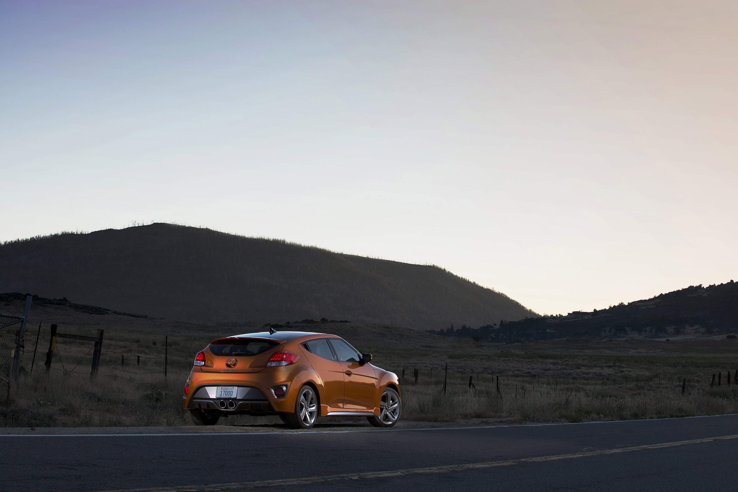 Hyundai Veloster Turbo photo #21