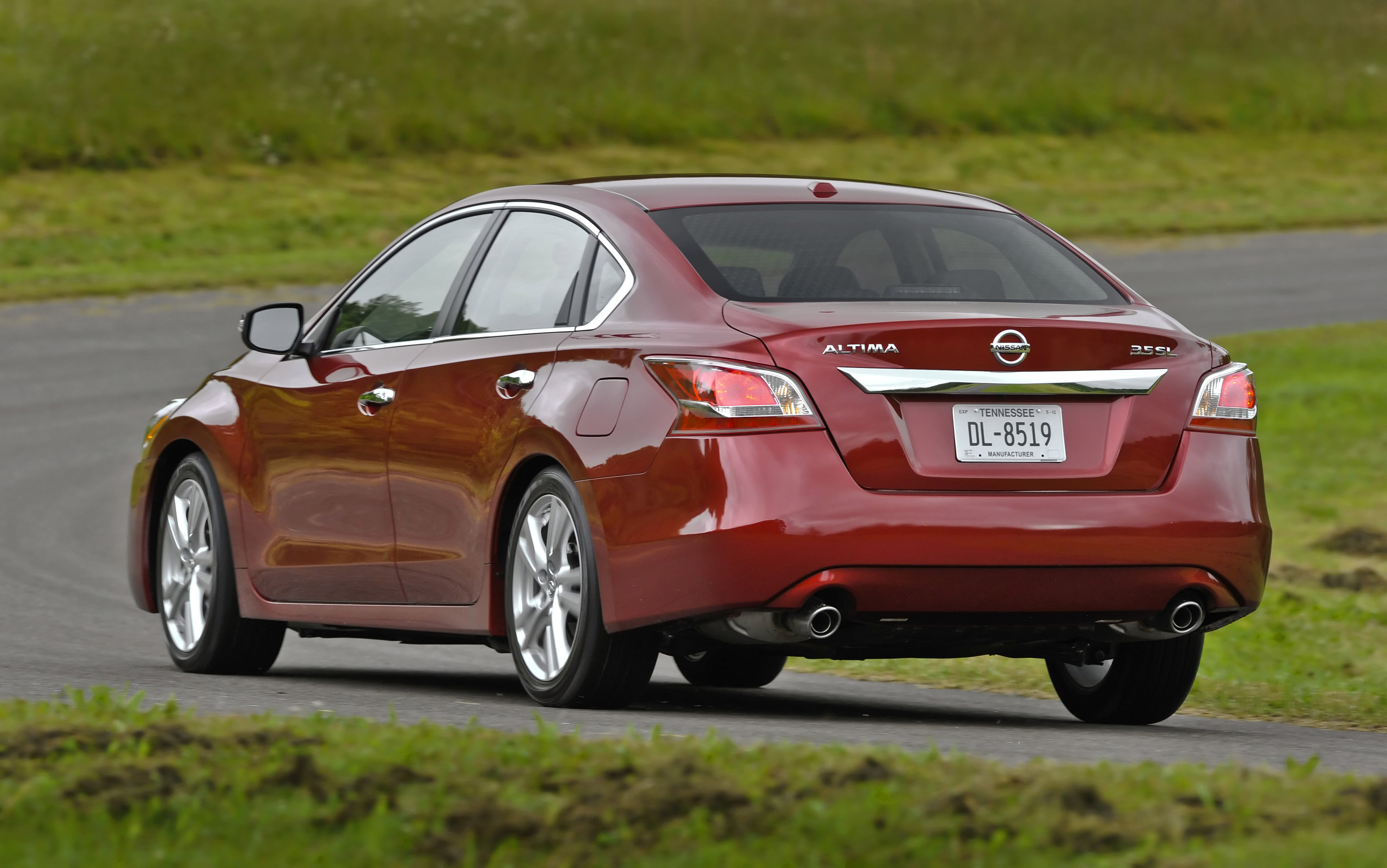 Nissan Altima photo #16