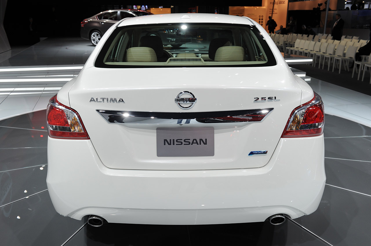 Nissan Altima photo #23