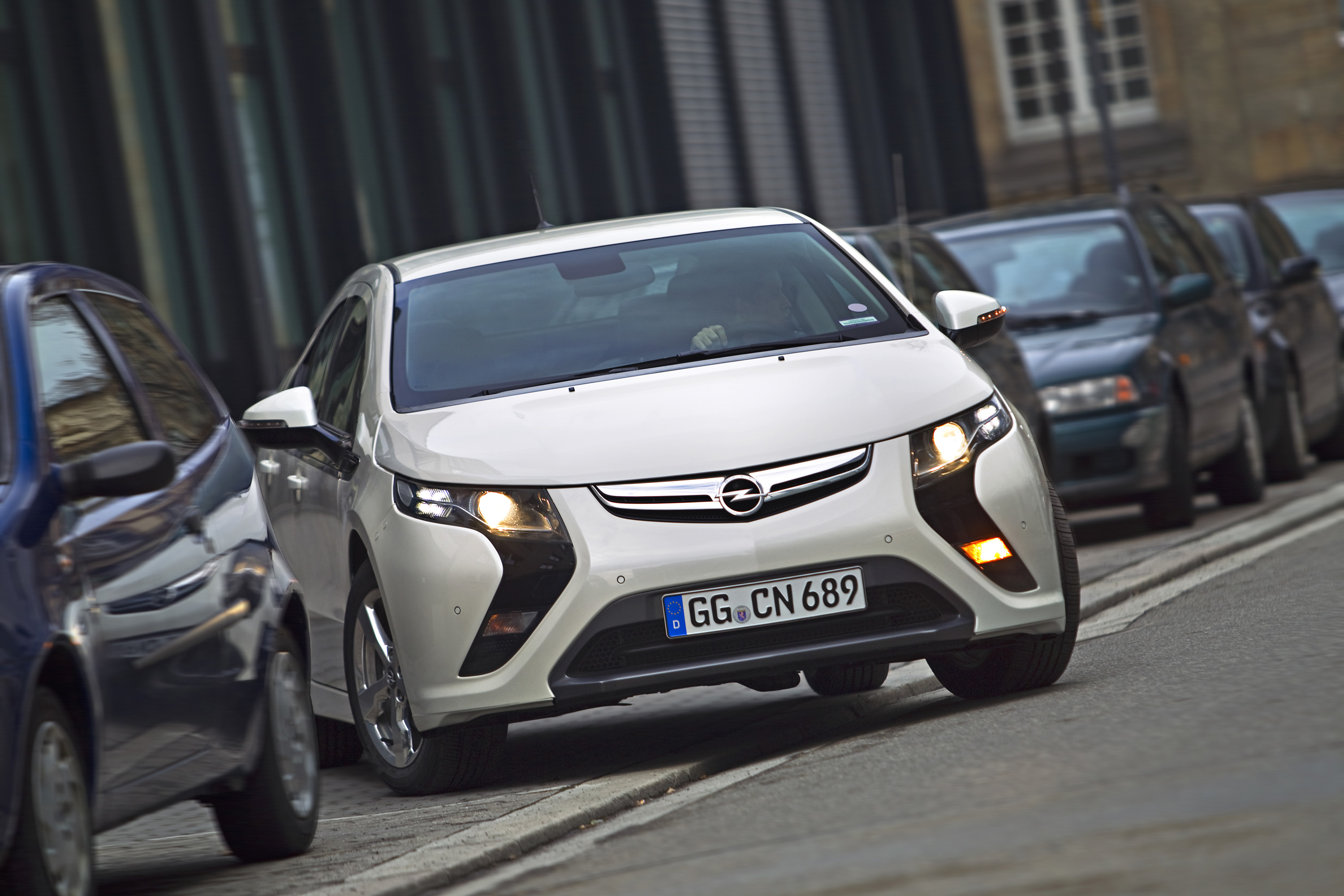 Opel Ampera photo #17