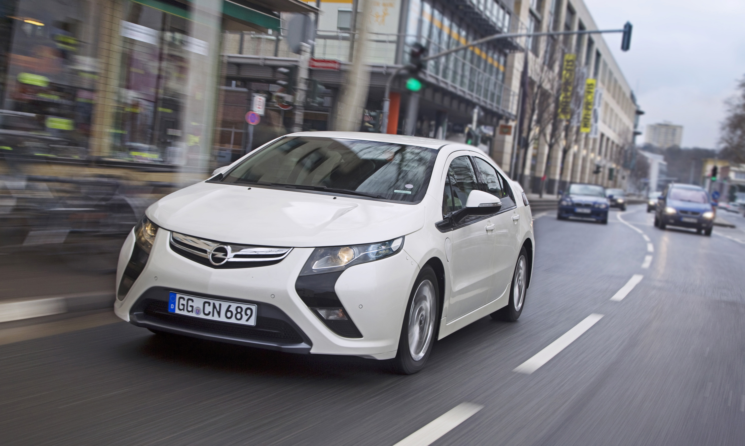 Opel Ampera photo #18