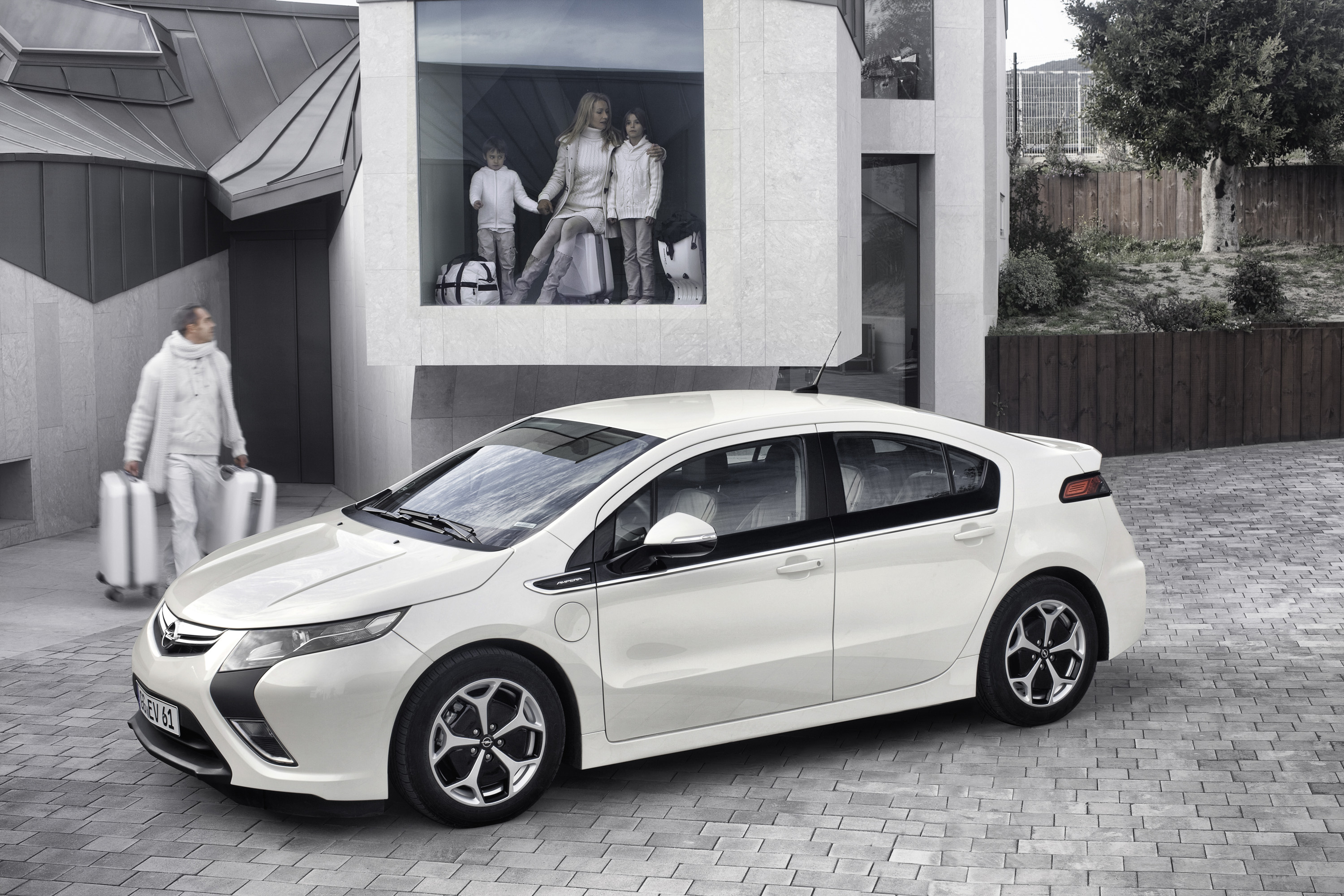 Opel Ampera photo #23